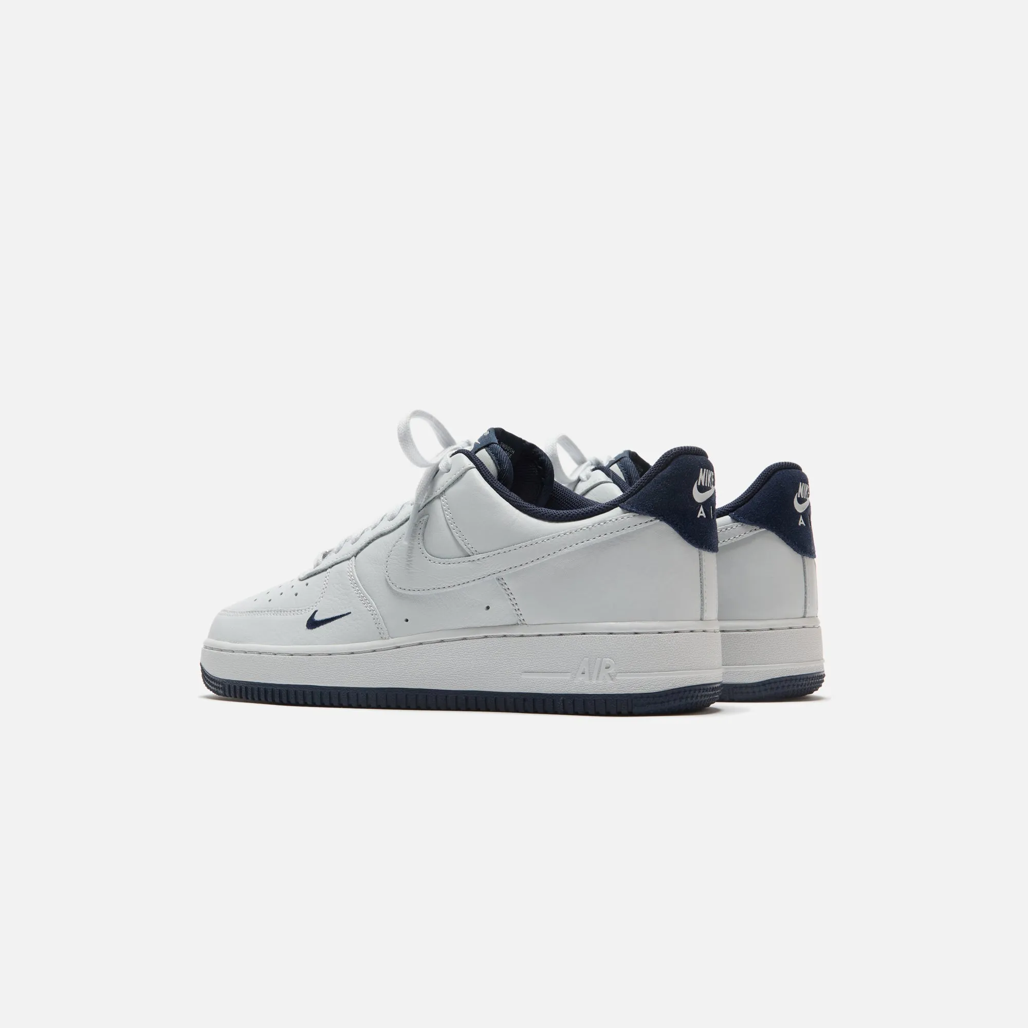 Step Nike Air Force 1 07 Lv8 -  Photon Dust / Obsidian / Photon Dust
