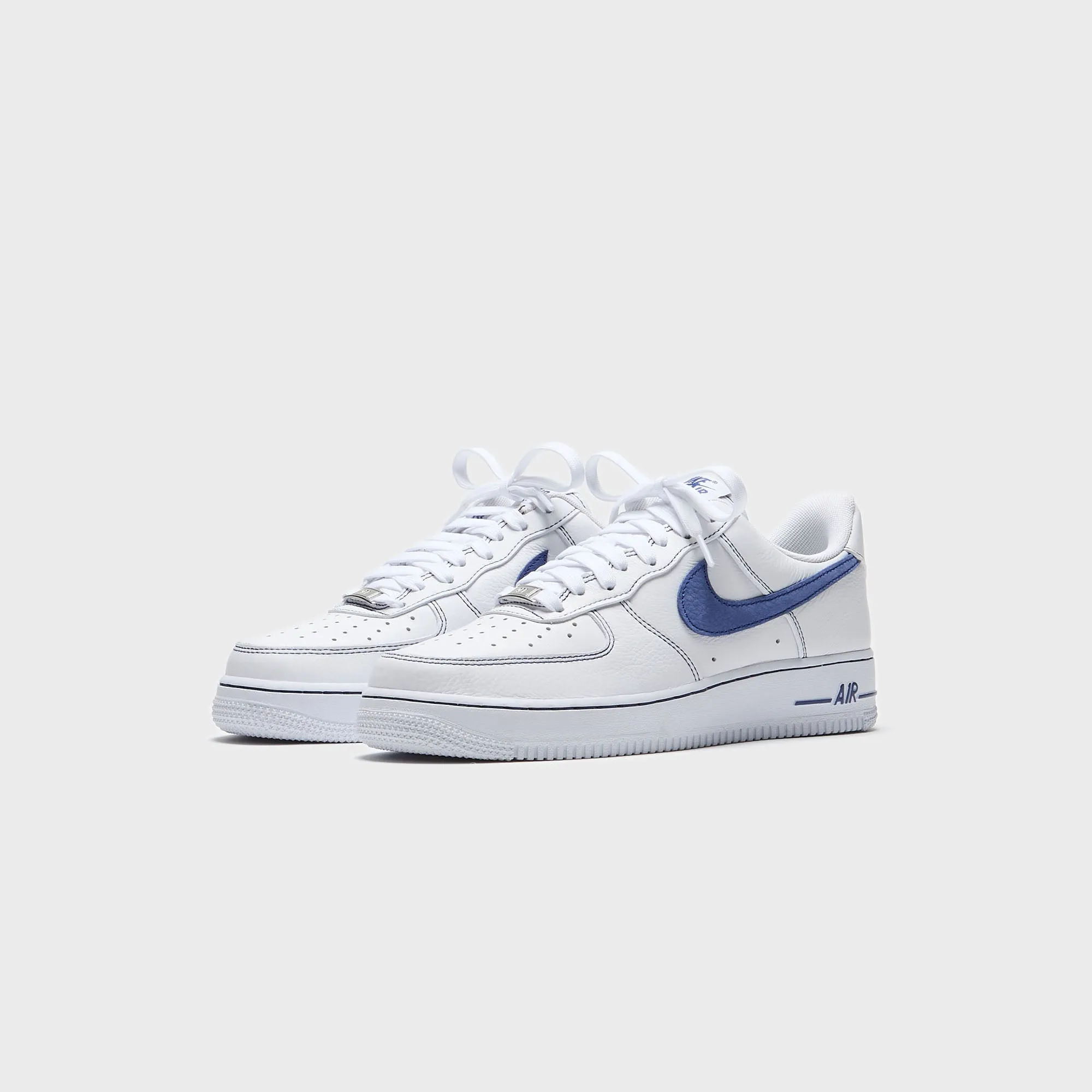 Own the Moment Nike Air Force 1 `07 - White / Deep Royal Blue