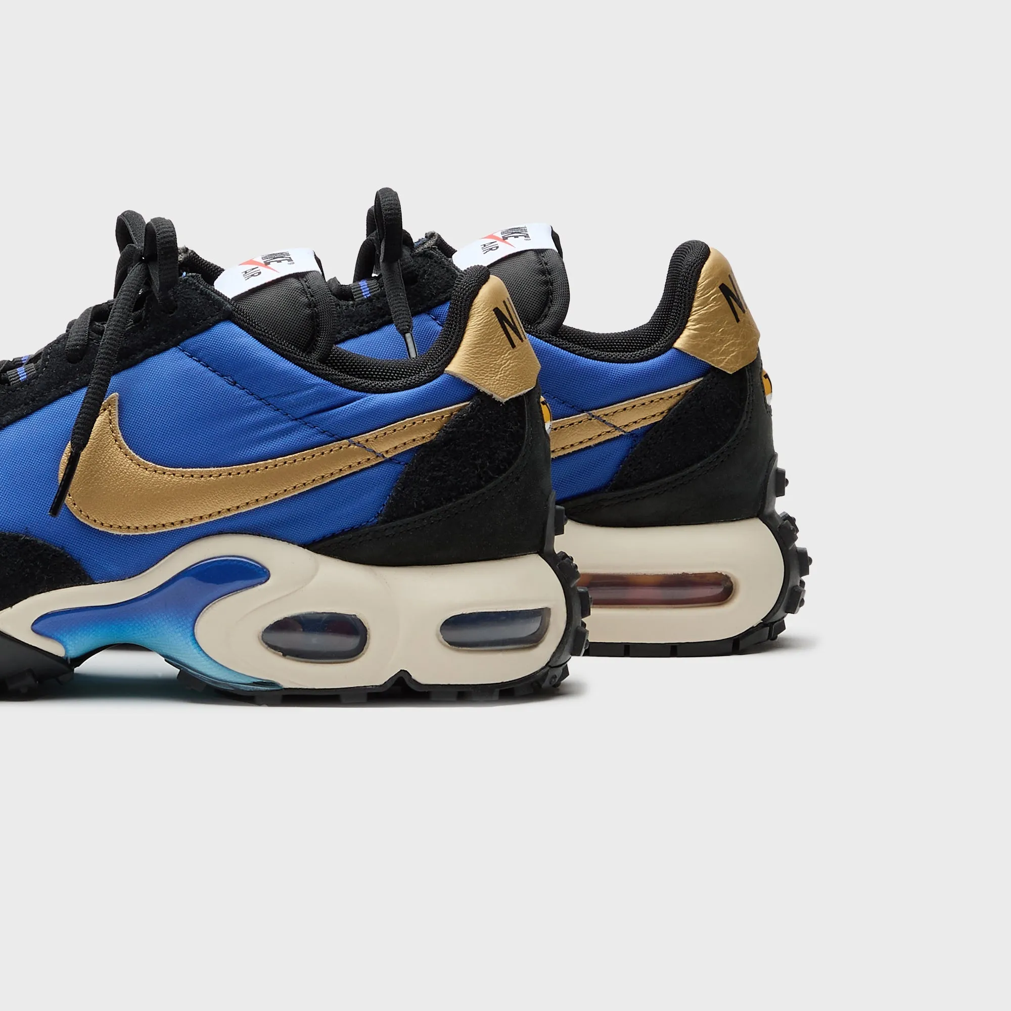 Self-Preserved Nike Air Max Waffle Sp - Hyper Blue / Metallic Gold