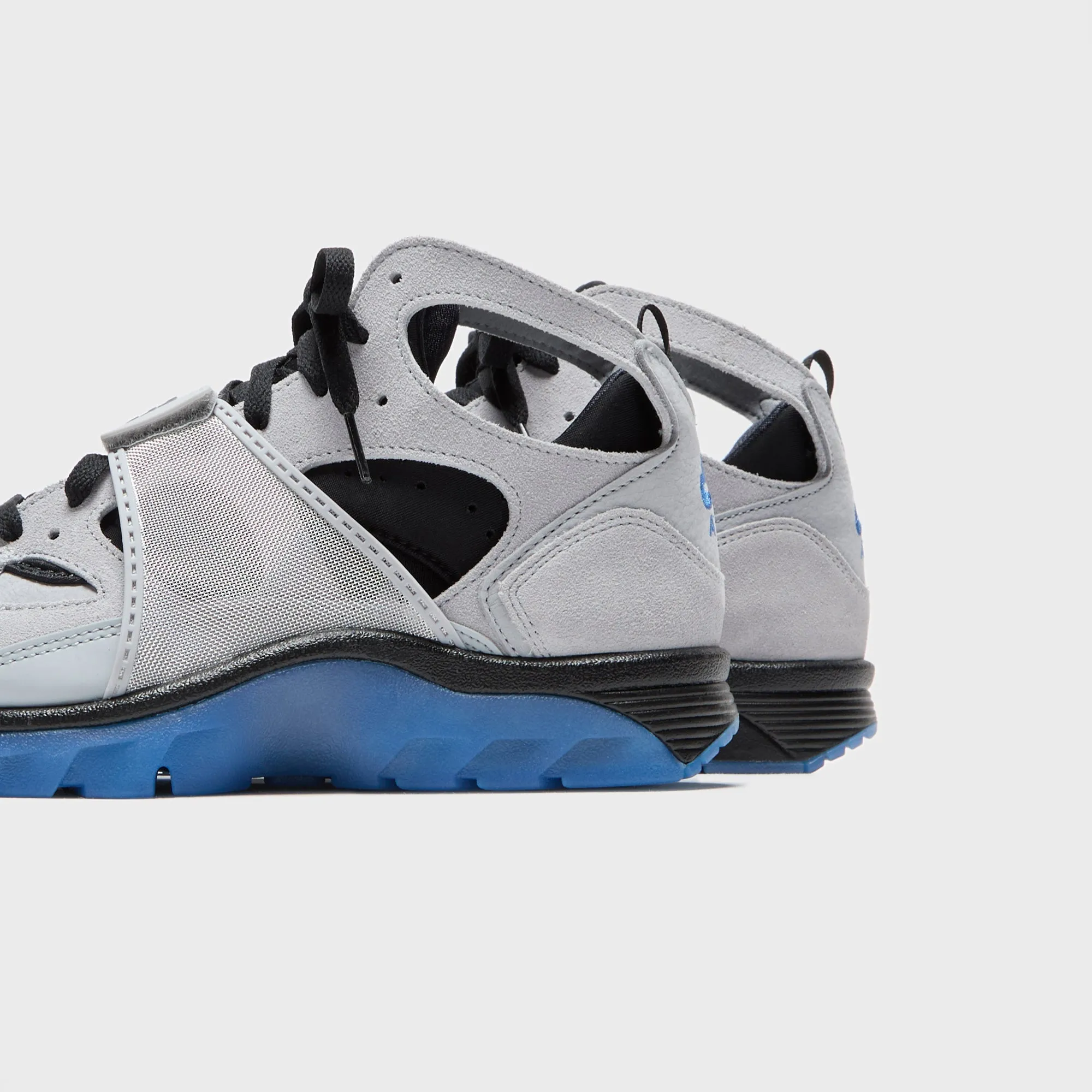 Nike Air Trainer Huarache - Wolf Grey / Star Blue / Black Responsive Energy Return Fit Segment