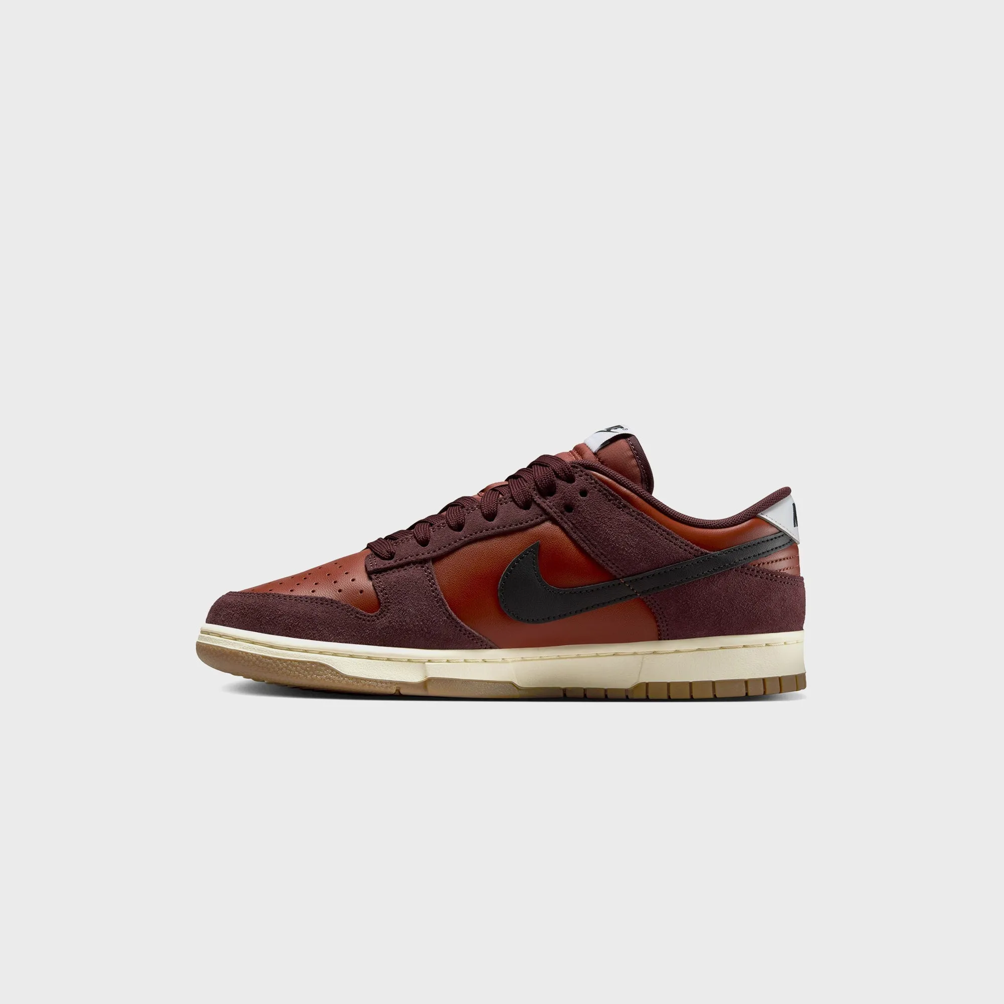 ShockDispersion Nike Dunk Low - Mars Stone / Black