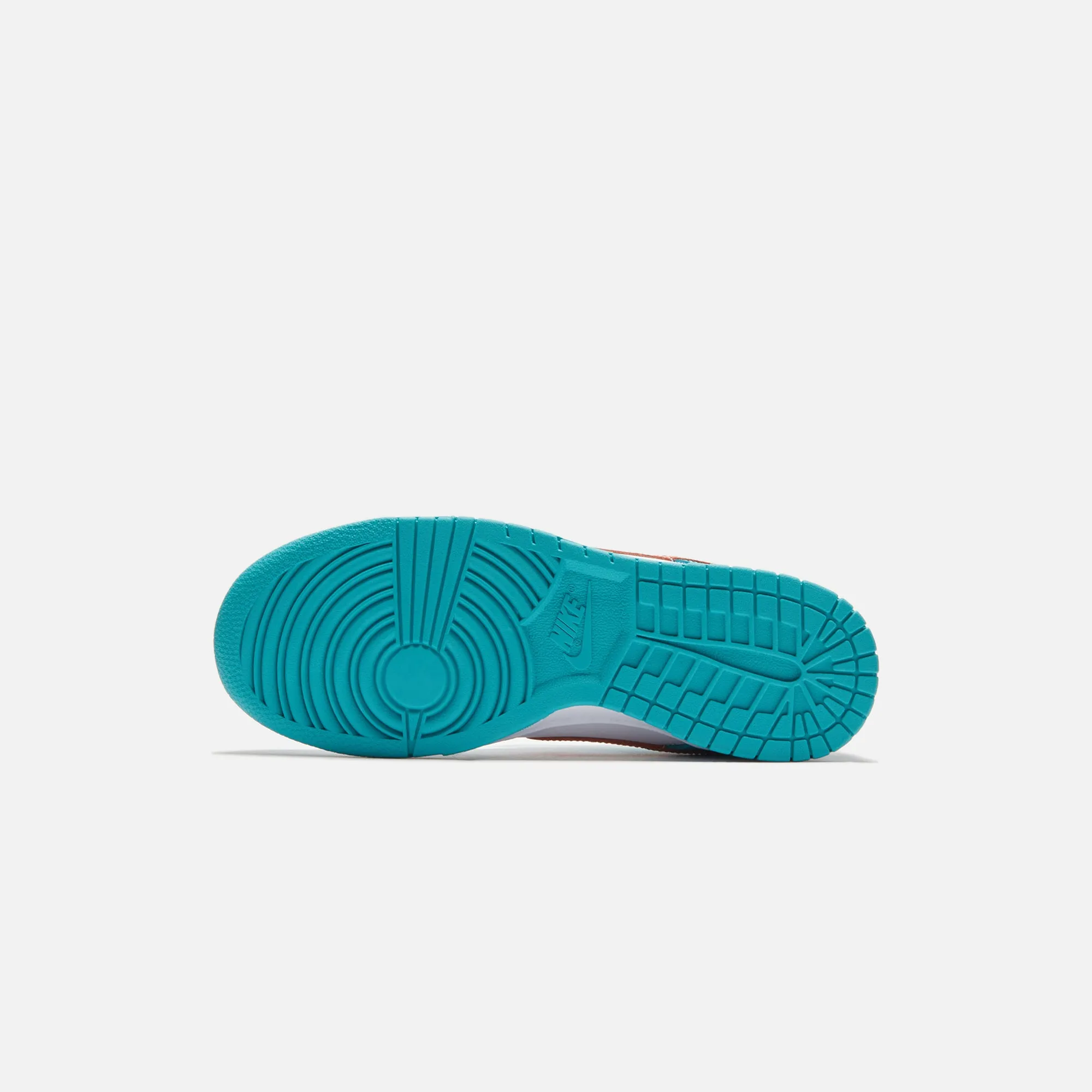 Nike Dunk Low Retro - White / Cosmic Clay / Dusty Stay in Motion