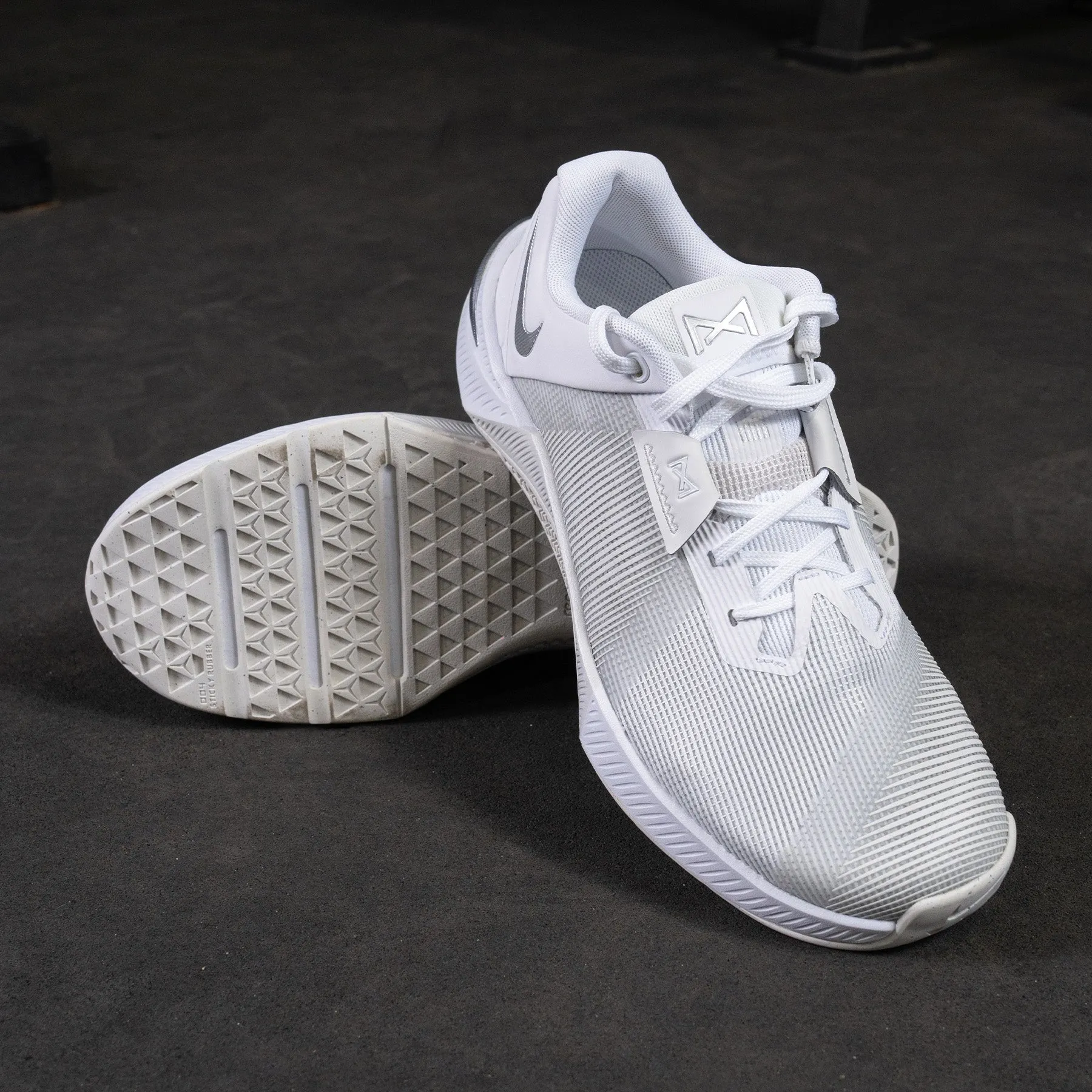 Efficiency Comfort Certificate Nike - Metcon 10 Women'S Training Shoe - White/Metallic Silver-Platinum Tint