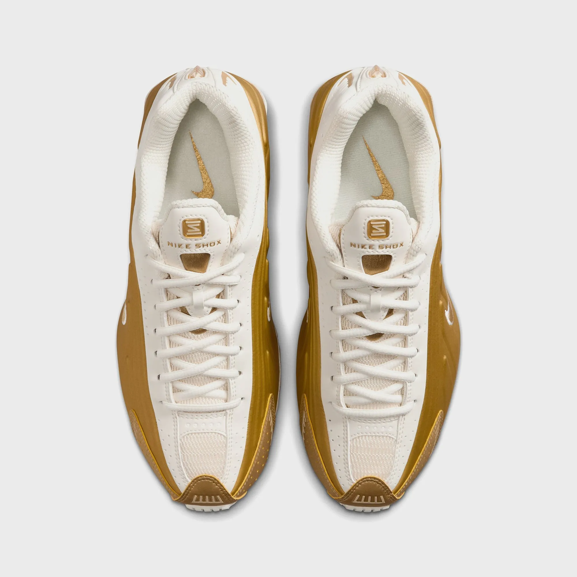 Nike Shox R4 - Soft Pearl / Metallic Gold Slip-On Appeal Natural Rotation