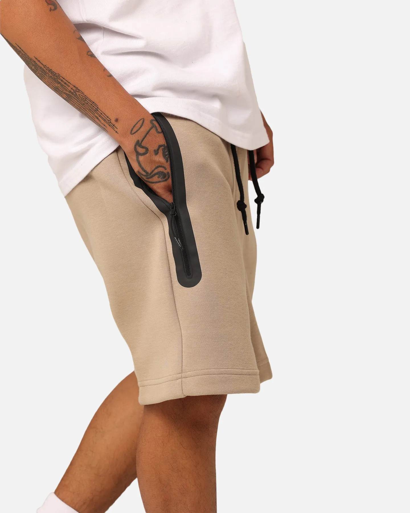 Nike Tech Fleece Shorts Kaki/Noir