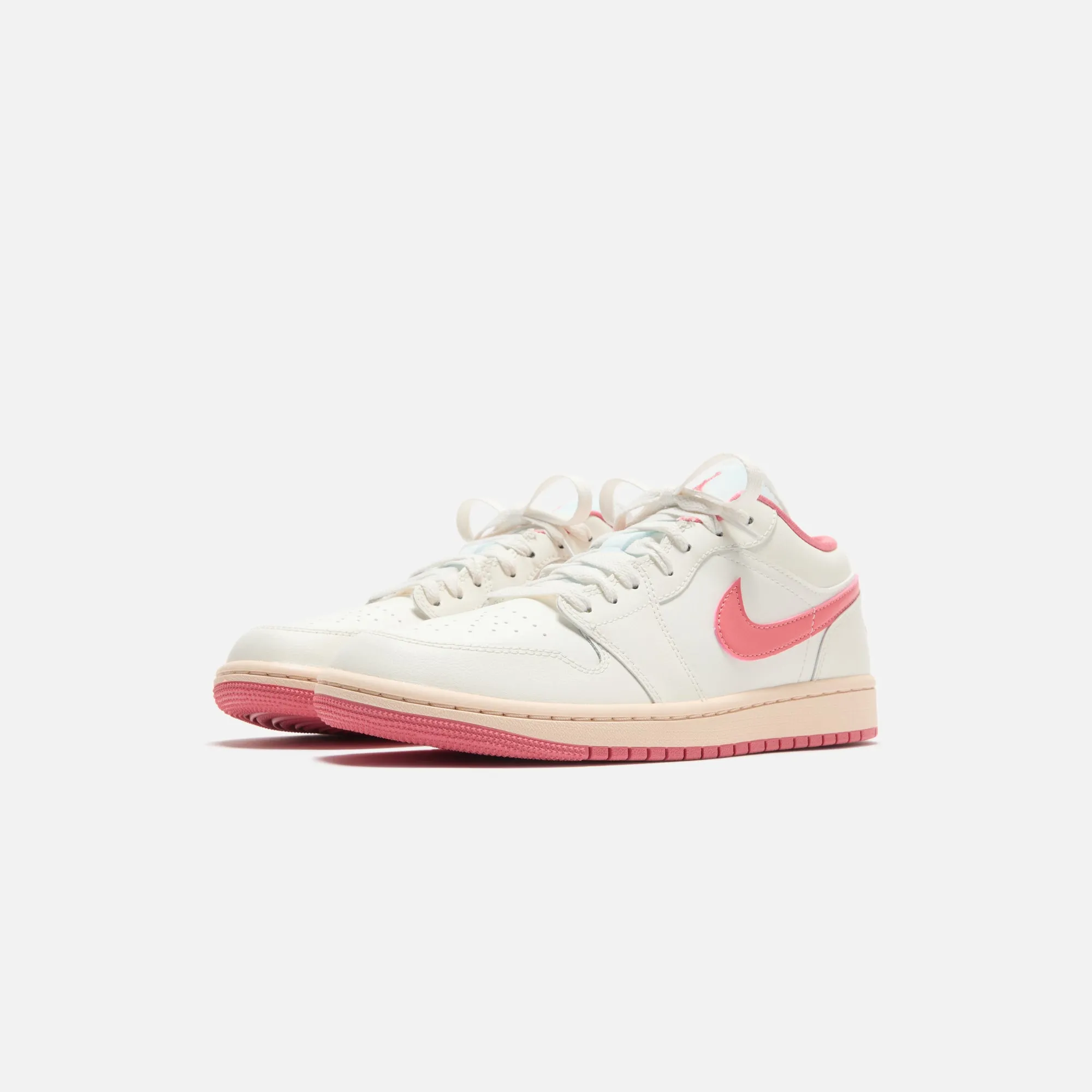 Woven Canvas Comfortable Uncoating Nike Wmns Air Jordan 1 Low - Sail / Guava Ice / Pink Salt