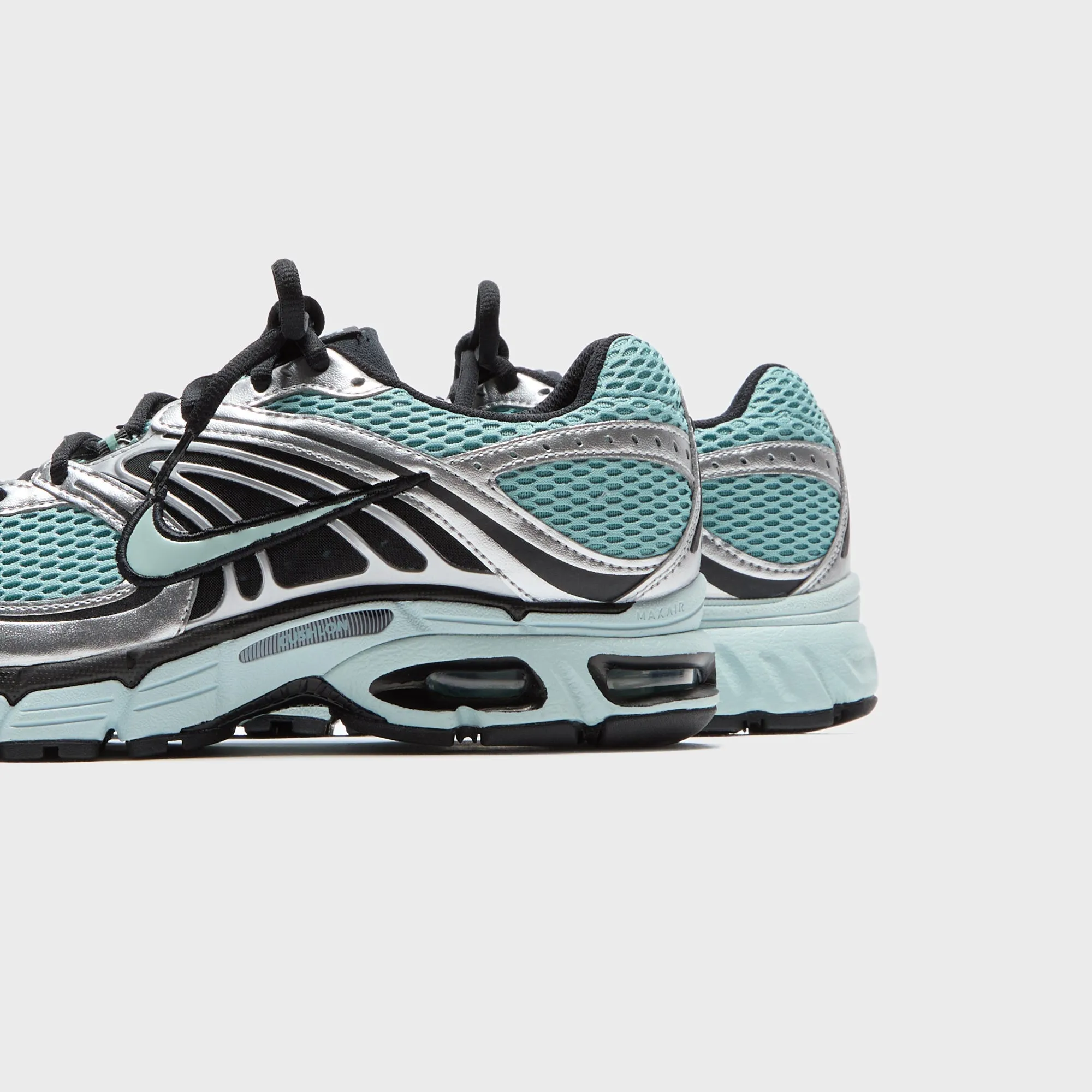 Nike Wmns Air Max Moto 2K - Cannon / Green Haze / Black / Metallic Silver Low Heel Formation Specification