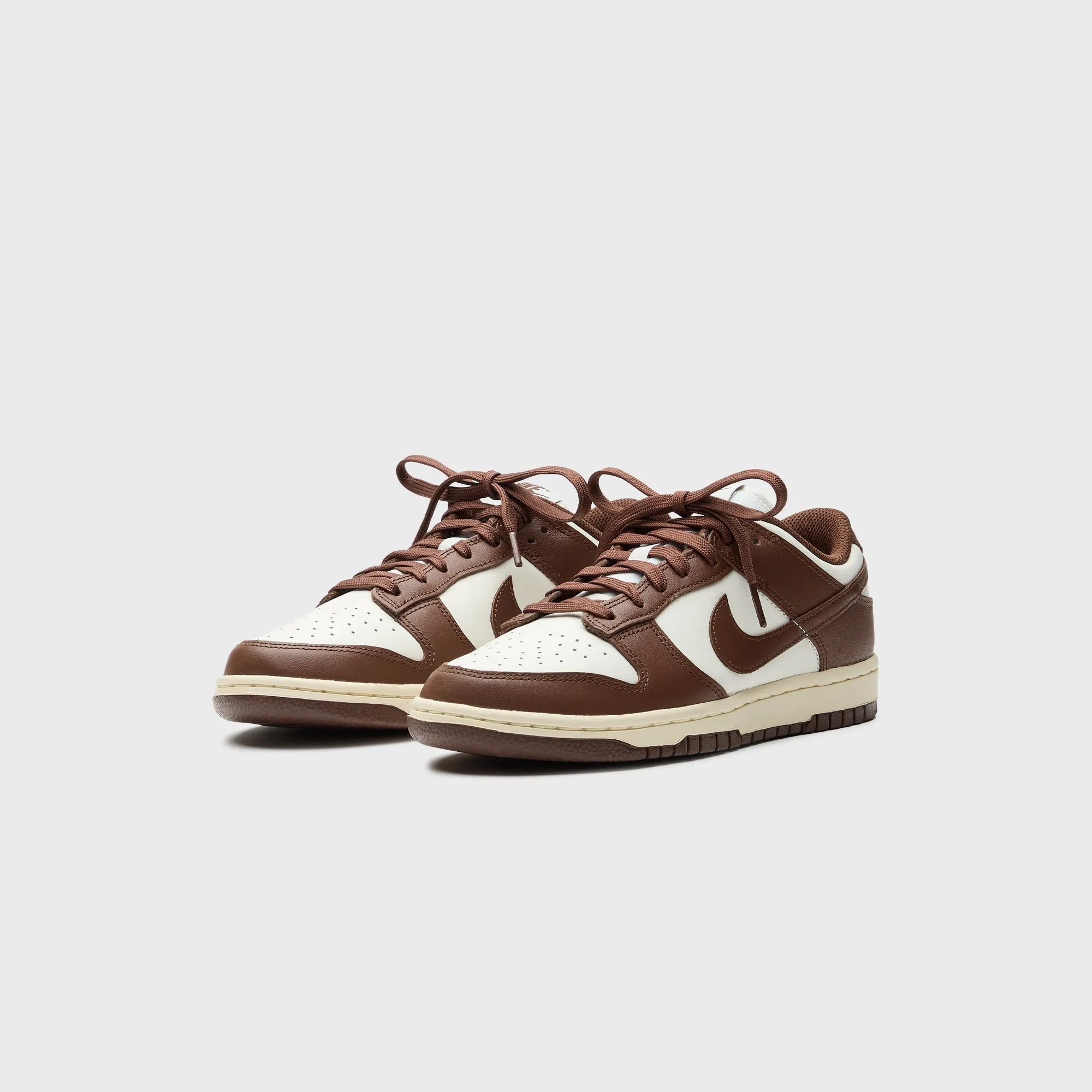 Nike Wmns Dunk Low - Sail / Cacao Wow / Coconut Milk Foot Anteater