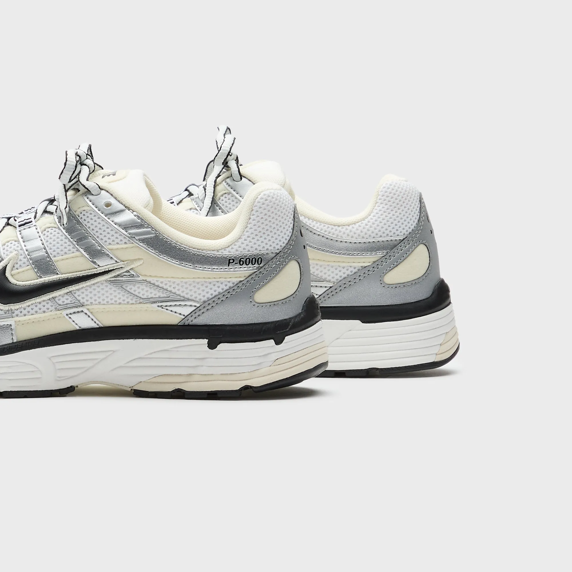 Nike Wmns P-6000 - Coconut Milk / Black / Summit White Detachability