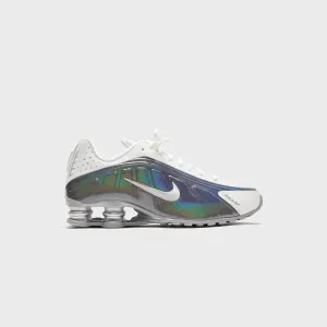 Energy Transfer Treatment Nike Wmns Shox R4 - Hydrangeas / Metallic Silver / Summit White