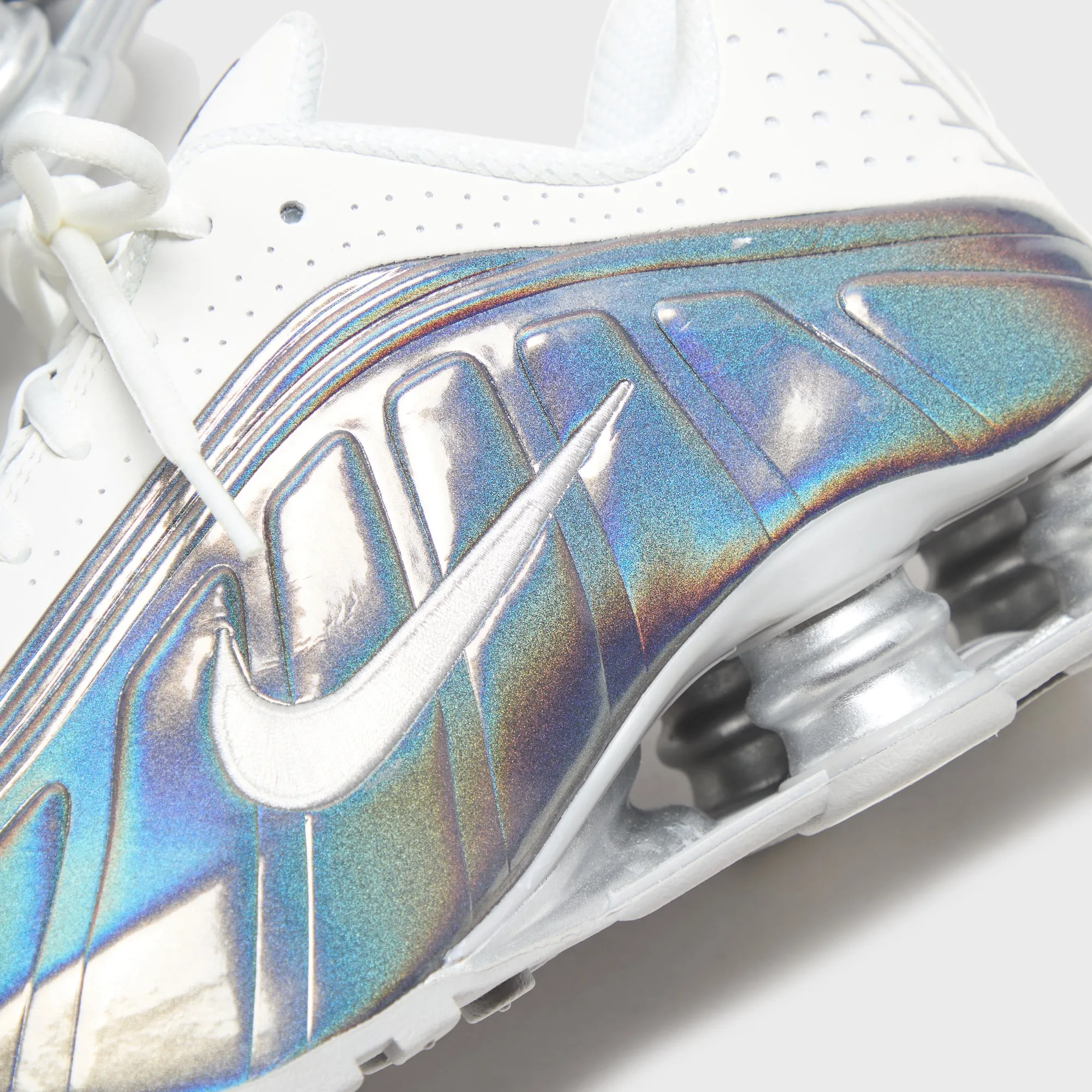 Nike Wmns Shox R4 - Hydrangeas / Metallic Silver / Summit White Flexibility Technology