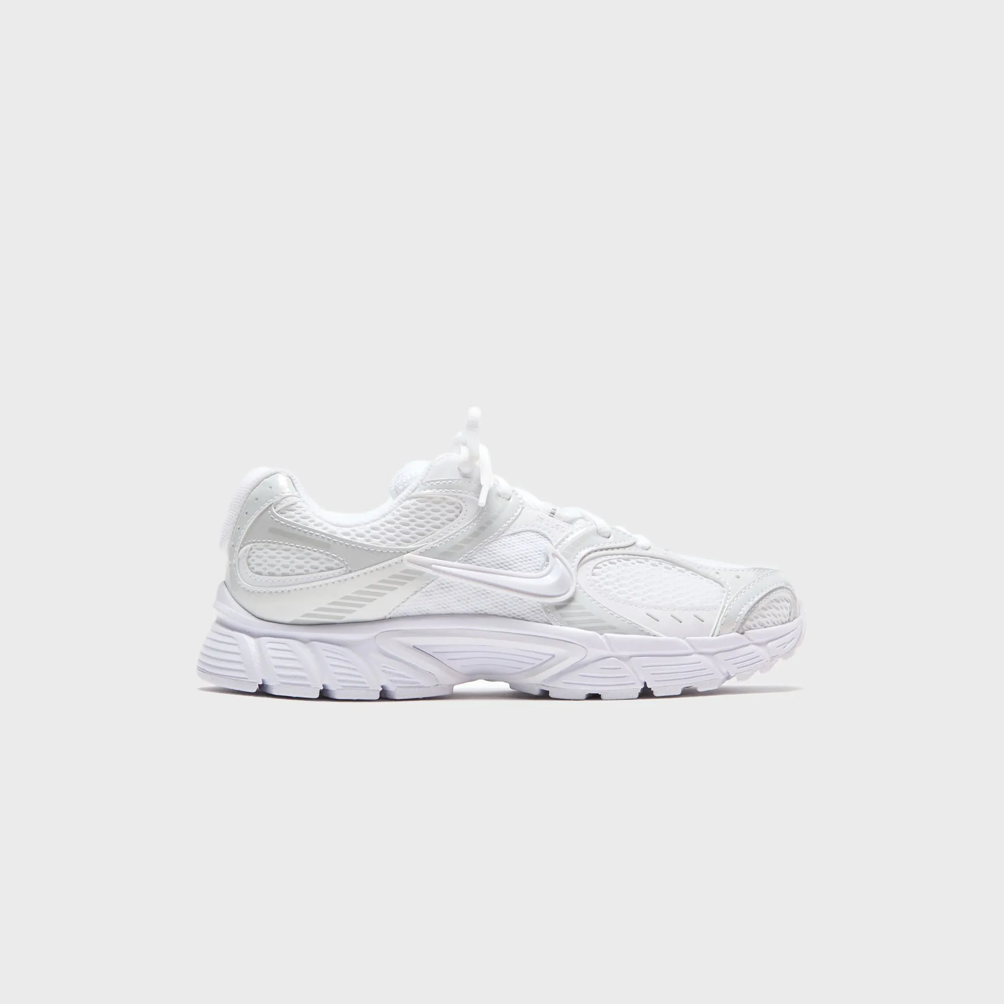 Limited Run Nike Wmns V5 Rnr - White /Black / Metallic Silver