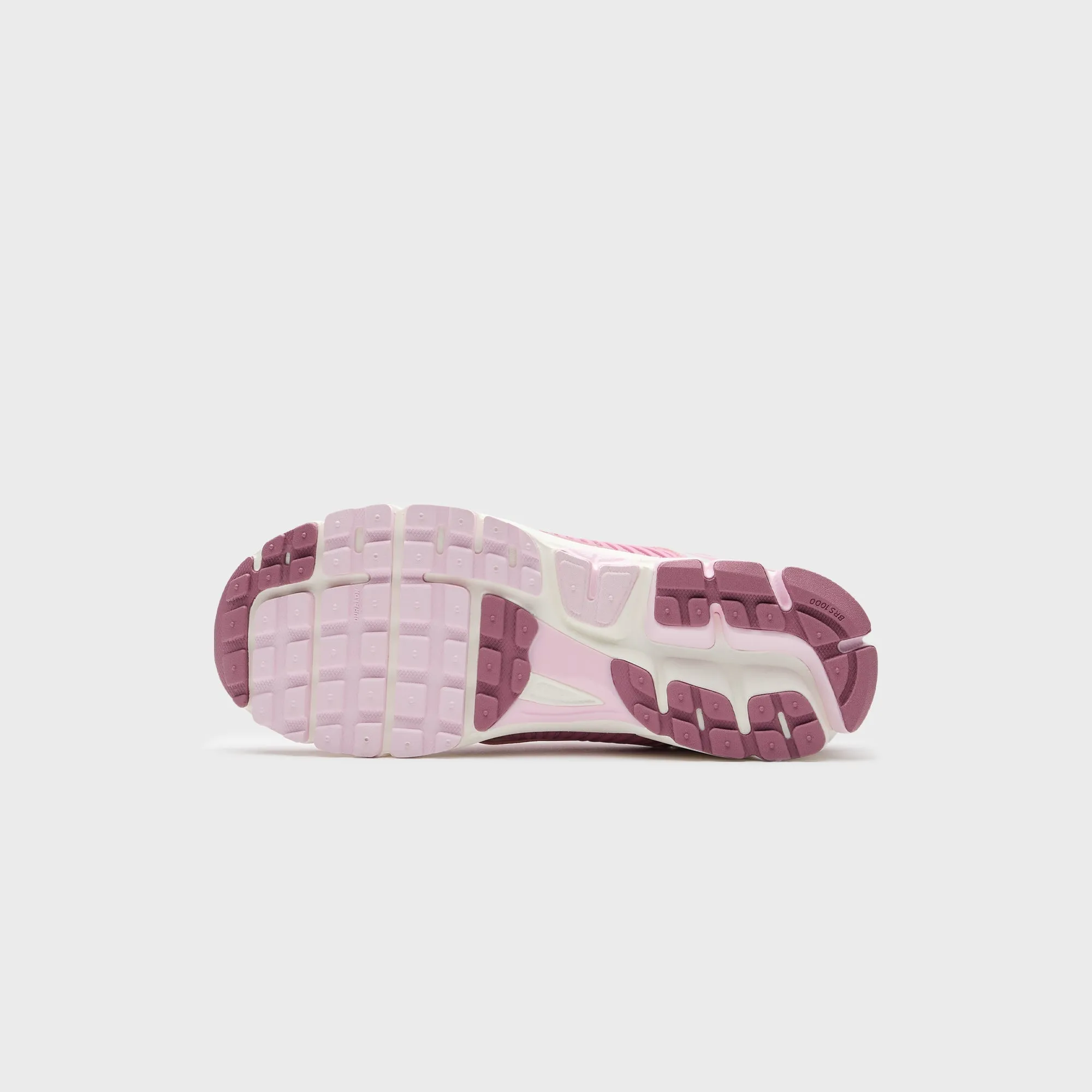 Nike Wmns Zoom Vomero 5 - Elemental Pink / Desert Berry Hook-And-Loop Closure