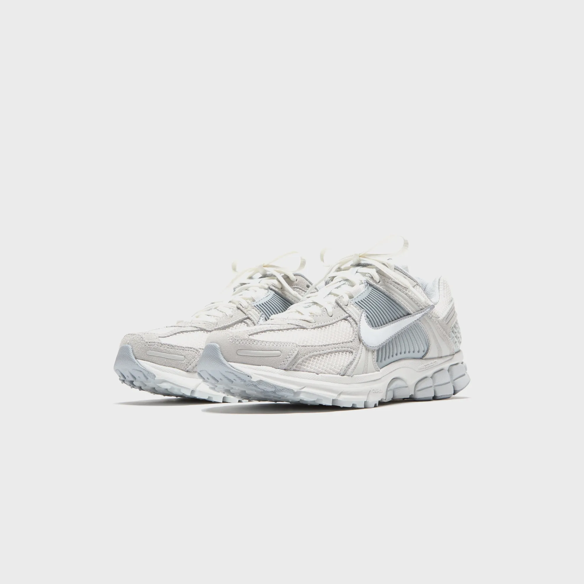 Padded Collar Design Concept Set Racing Sneakers Nike Wmns Zoom Vomero 5 - Pure Platinum / Summit White