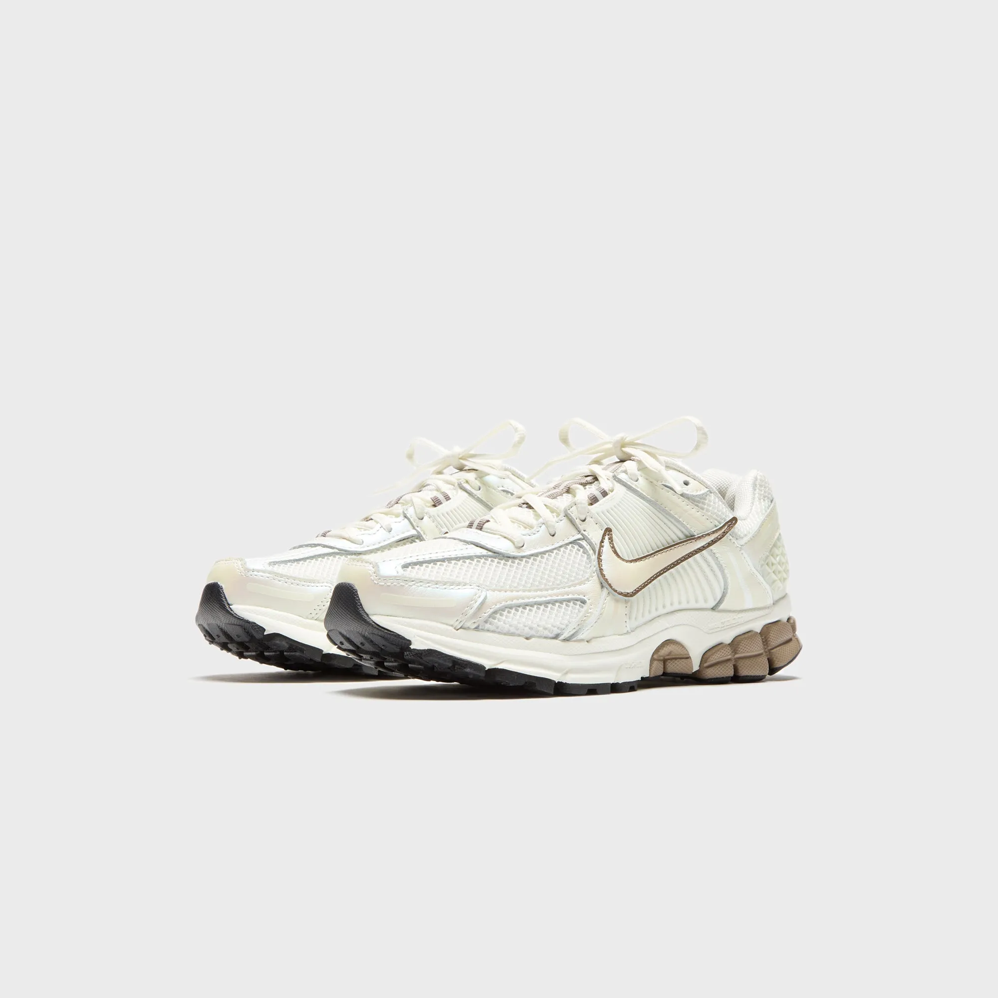 Nike Wmns Zoom Vomero 5 - Sail / Mink Brown / Black Comfortable Case Comfort Breath