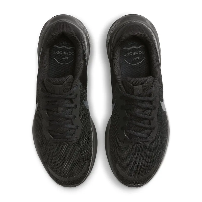 Nike Women'S Revolution 7 Hard Material