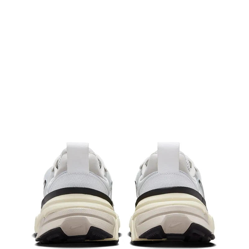 Nike Women'S V2K Run Balanced Stride Comfortable And Wide Fit