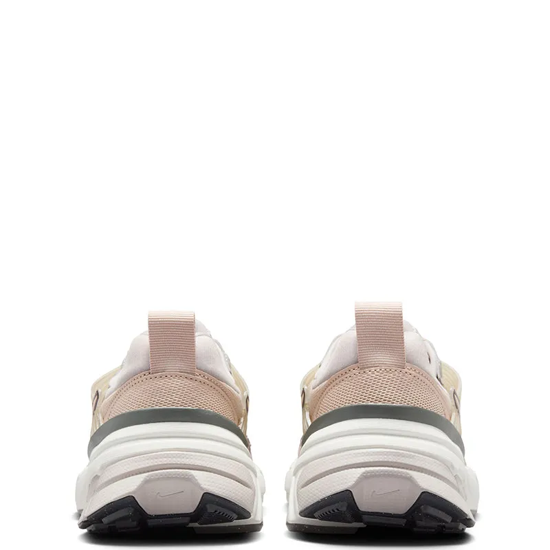 Practical Mules Nike Women'S V2K Run