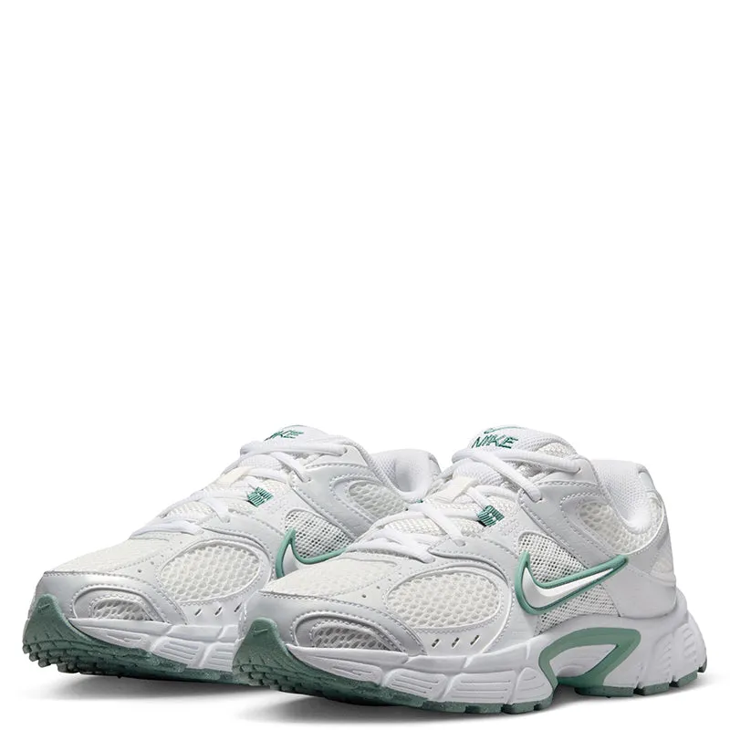 Soft Leather Style Symmetrical Slippers Nike Women'S V5 Rnr