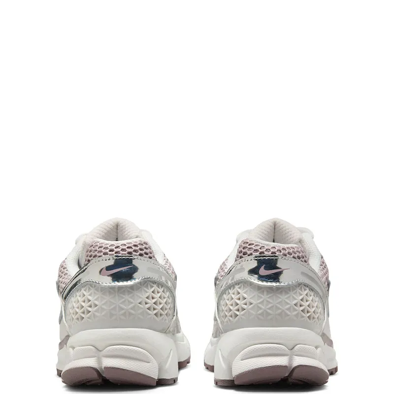 Nike Women'S Zoom Vomero 5 Machine Washable Feature Design Flexible EVA