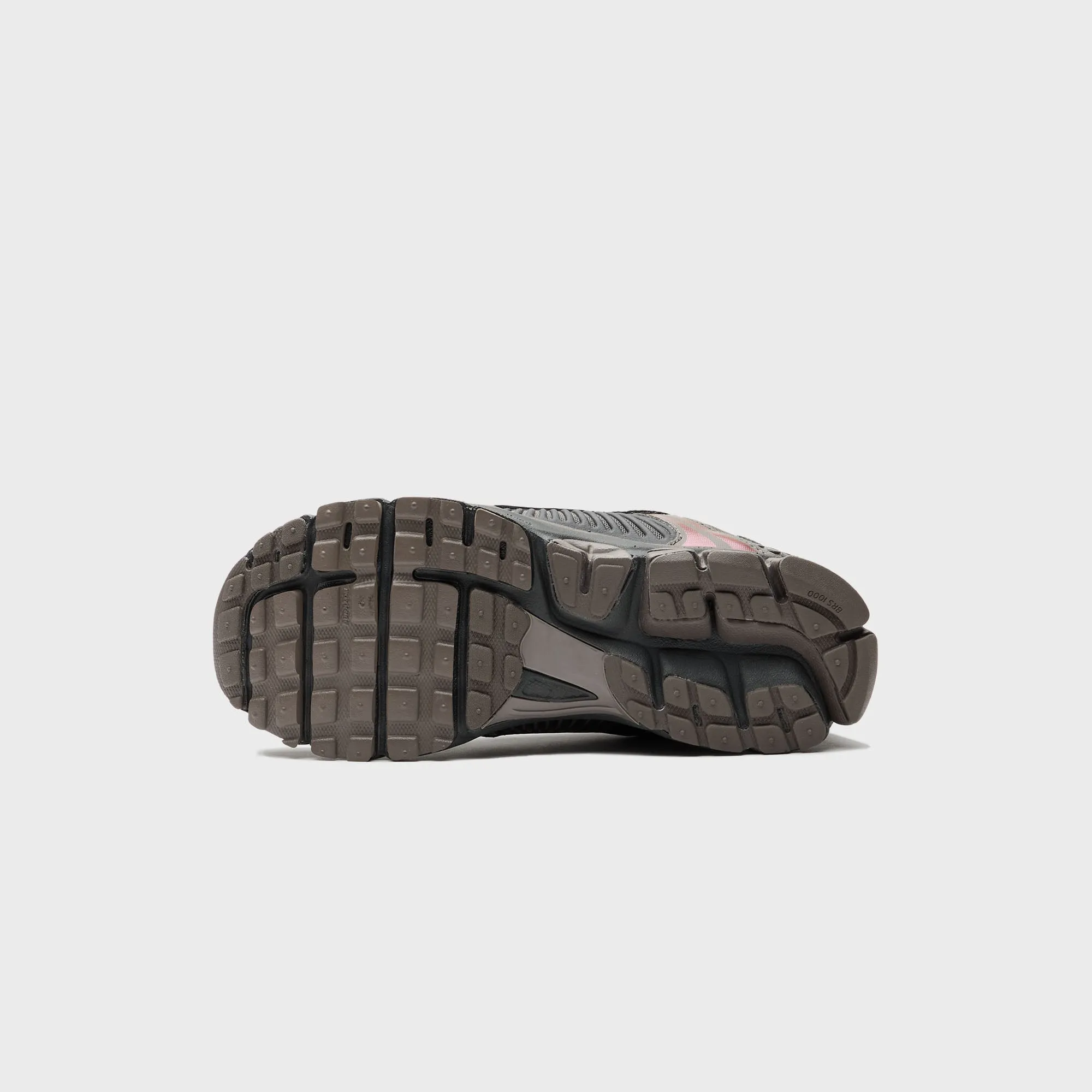 Nike Zoom Vomero 5 - Cave Stone / Metallic Silver Shock Wave Technology