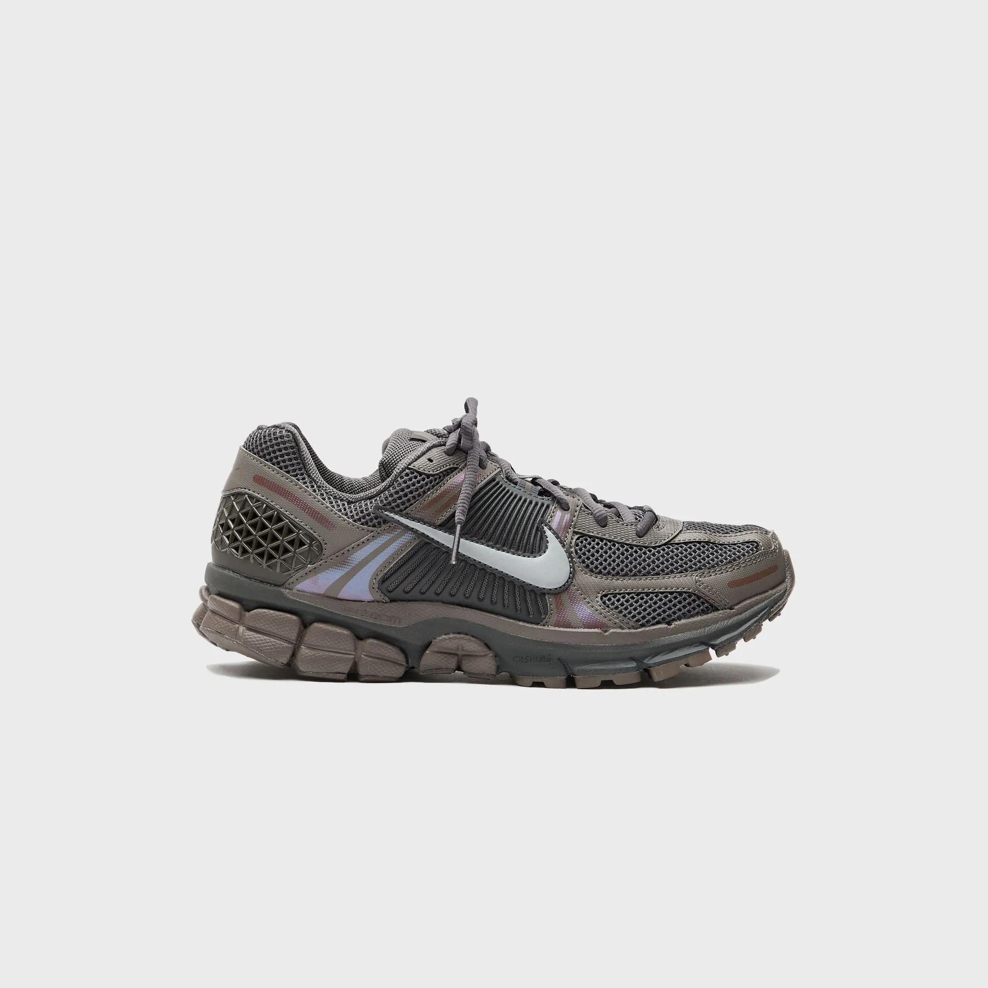 Christmas Eve Sale Rise Every Time Nike Zoom Vomero 5 - Cave Stone / Metallic Silver