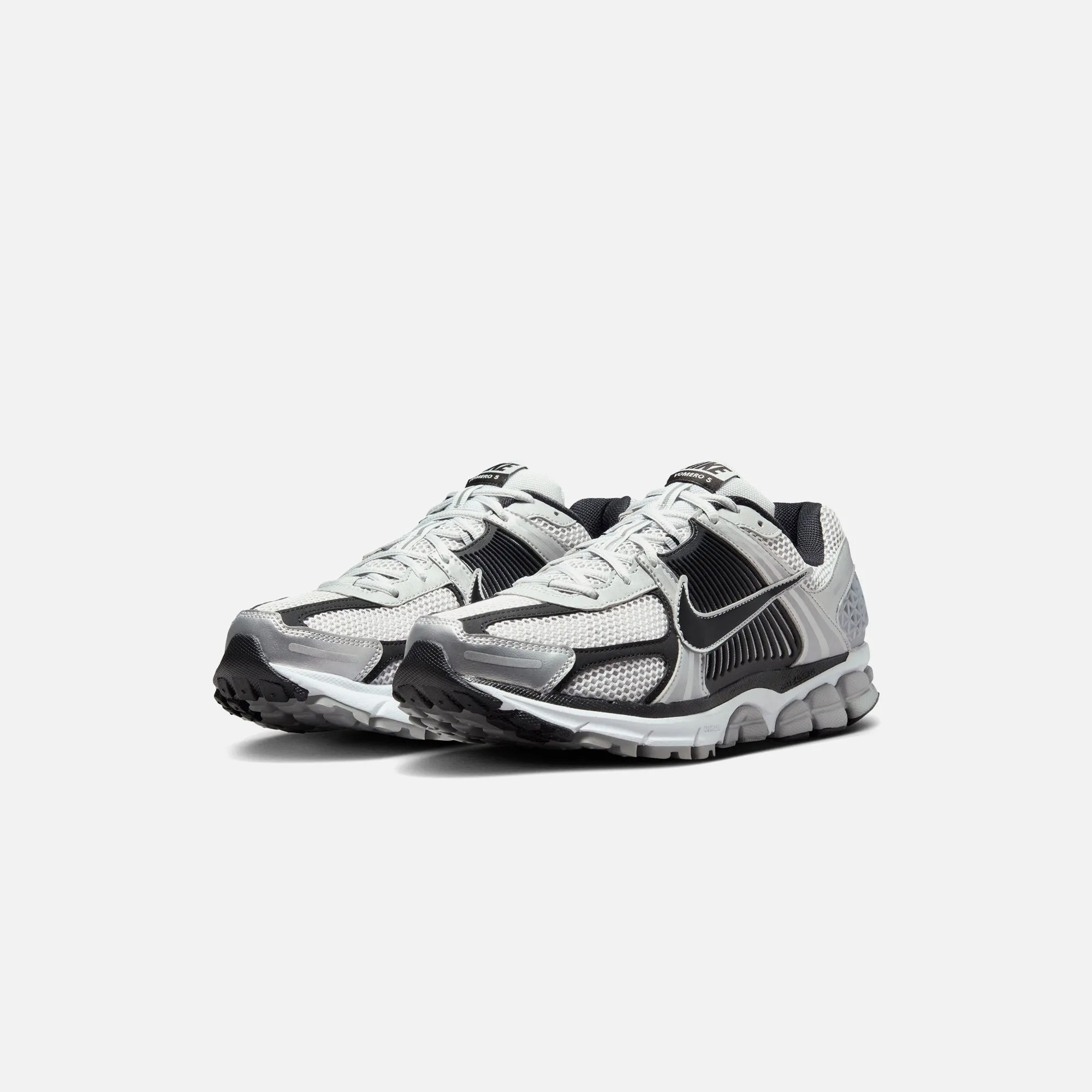 Deal Of The Century Nike Zoom Vomero 5 - Metallic Silver / Black / Pure Platinum