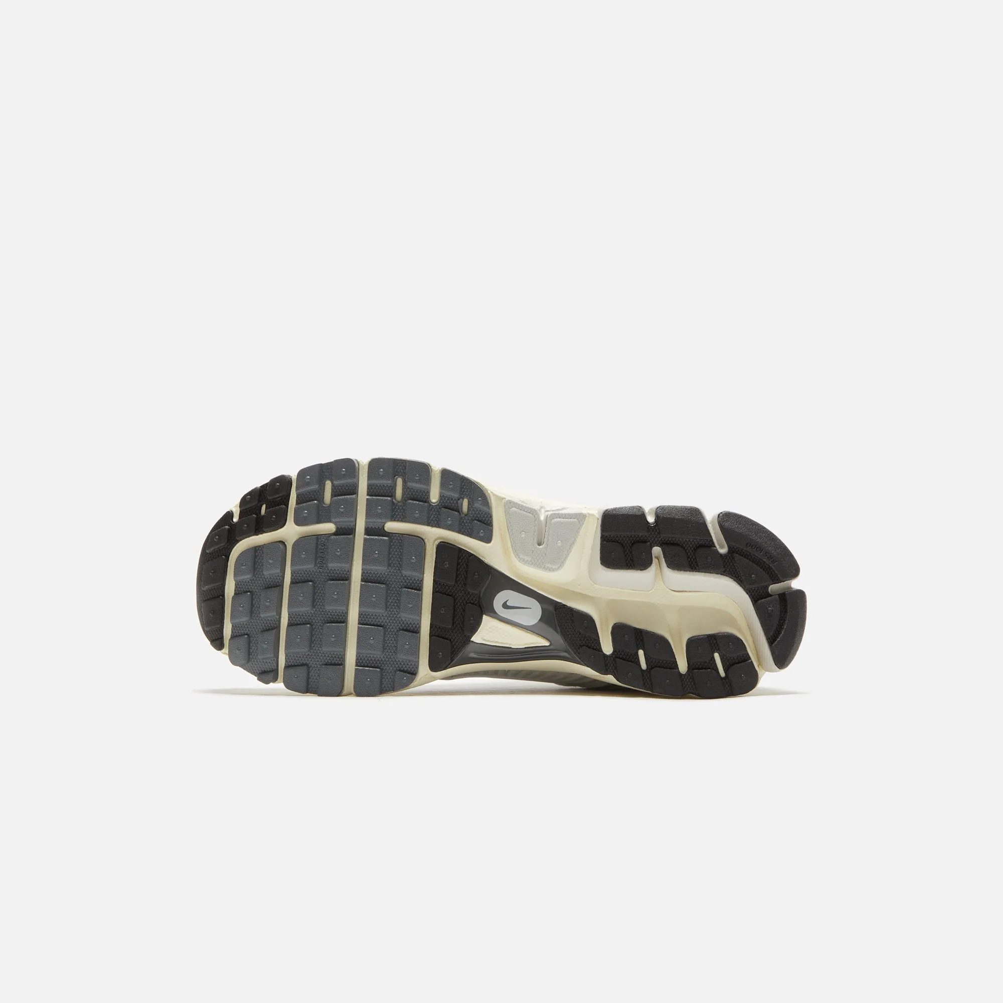 Nike Zoom Vomero 5 - Platinum Tint / Photon Dust Lead with Style
