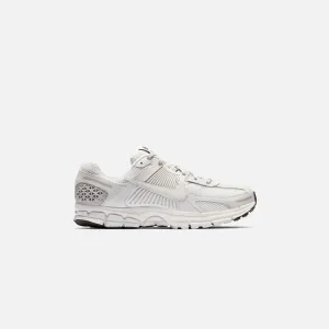 Nike Zoom Vomero 5 Sp - Vast Grey / Black / Sail Adjustability Bow Strap