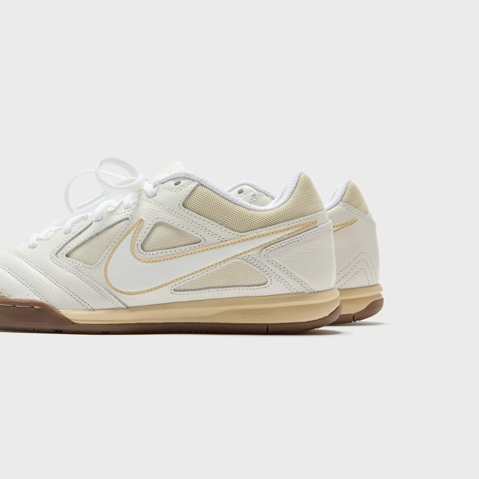 Great Value Nike Gato - Sail / Light Khaki / White / Gum / Dark Brown