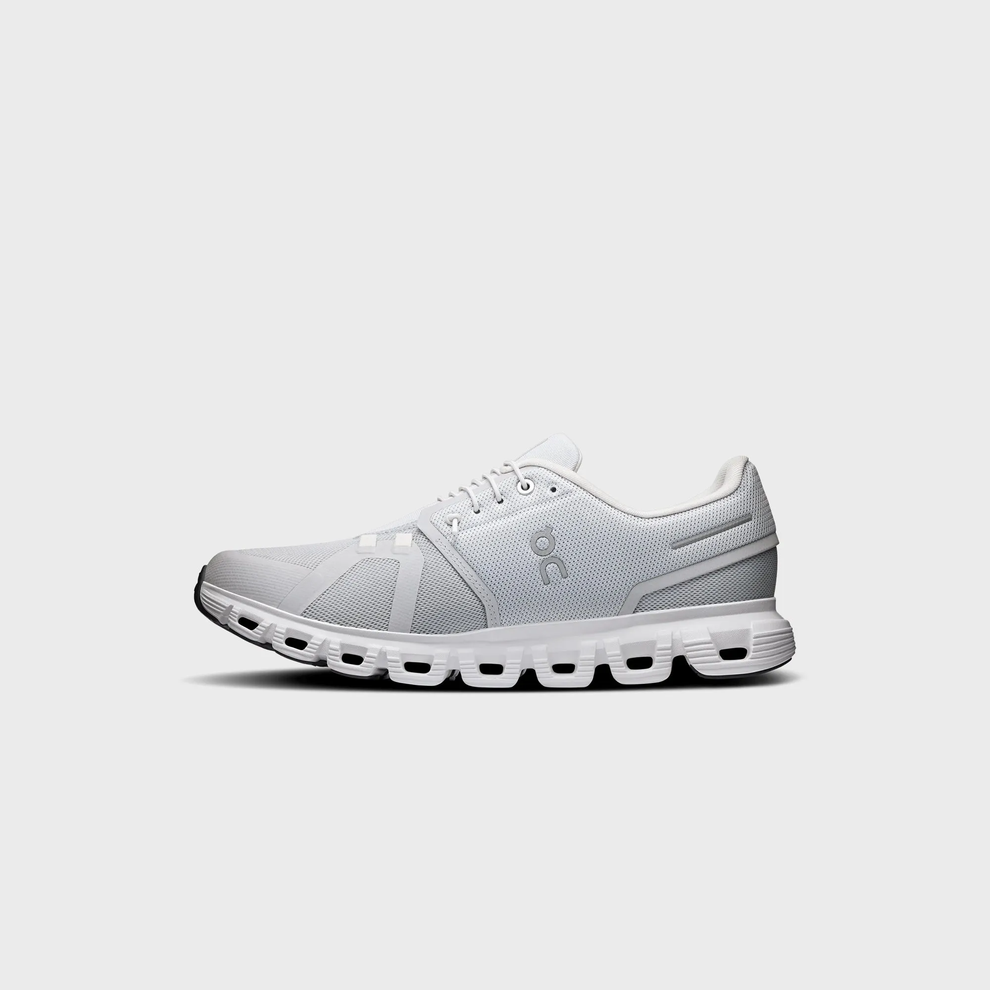 Economical On Running Cloud 6 - Glacier / White