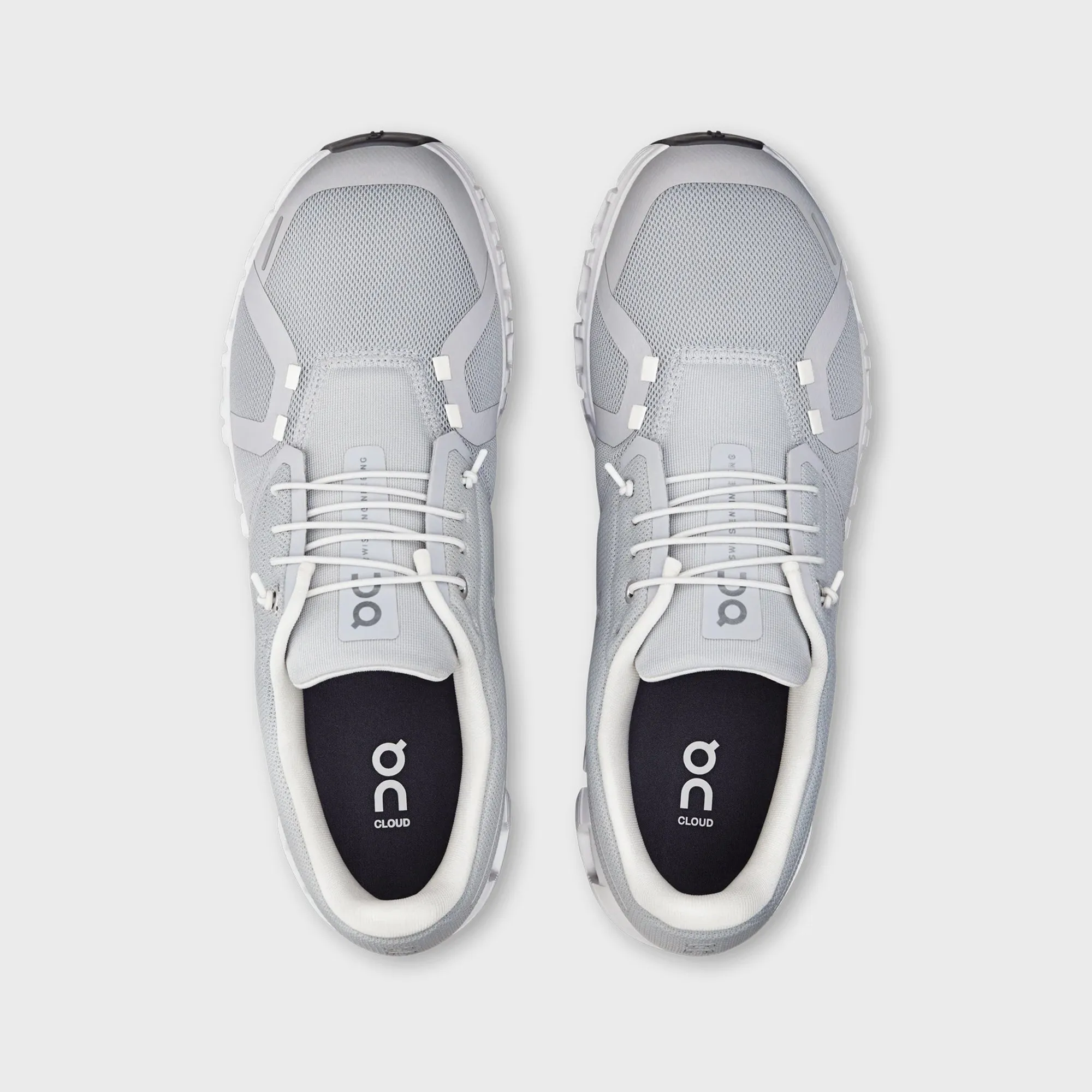 Unleash Your Power Command Attention On Running Cloud 6 - Glacier / White