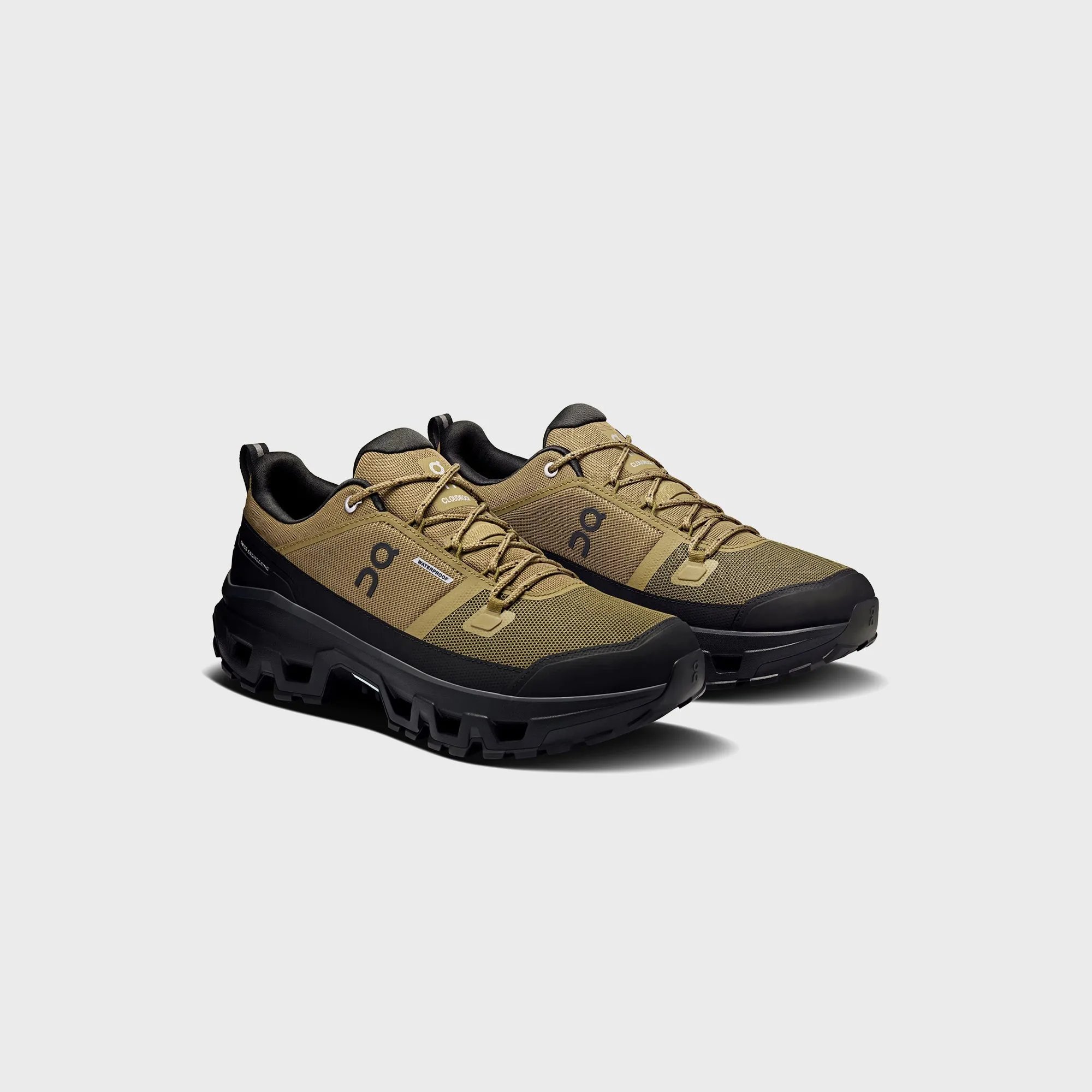 No Limits, Just Style On Running Cloudrock Low Wp - Hunter / Black
