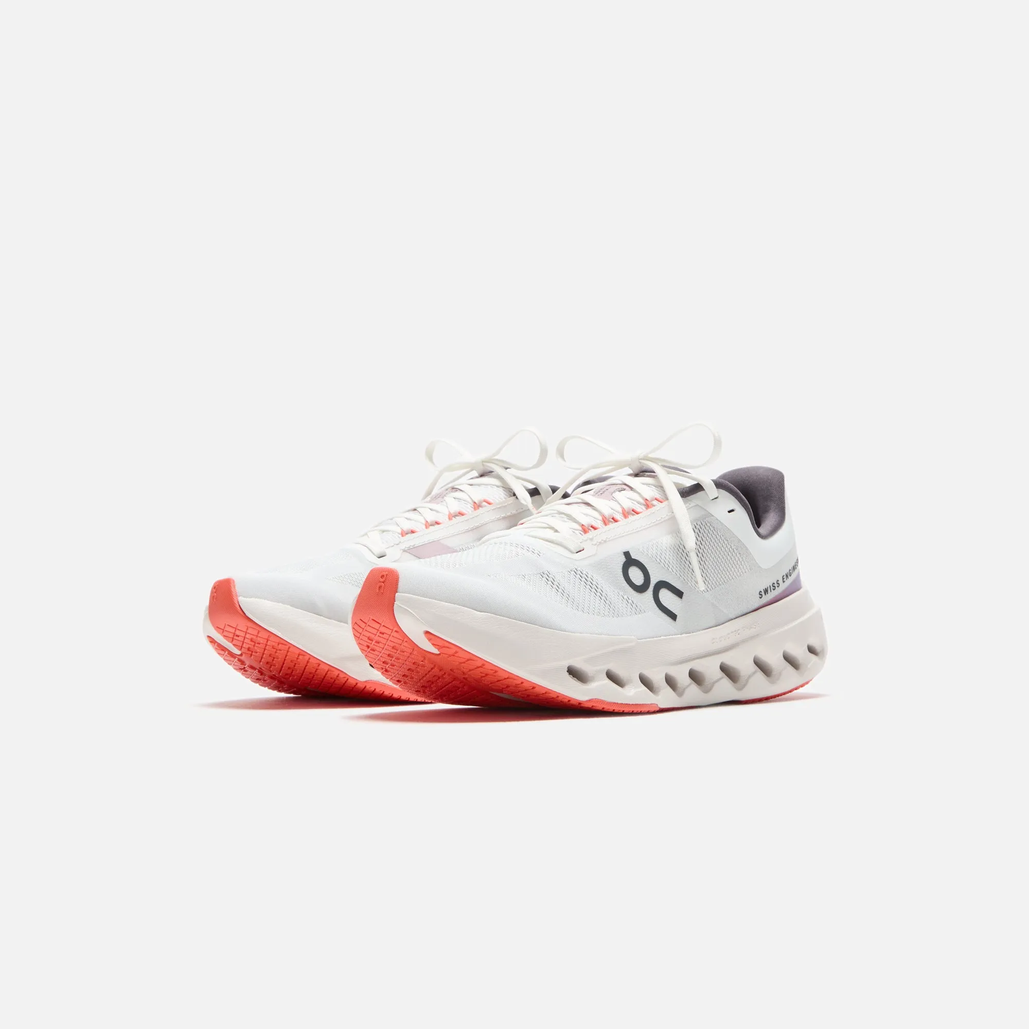 On Running Cloudsurfer - Next White / Flame Cutting Movement