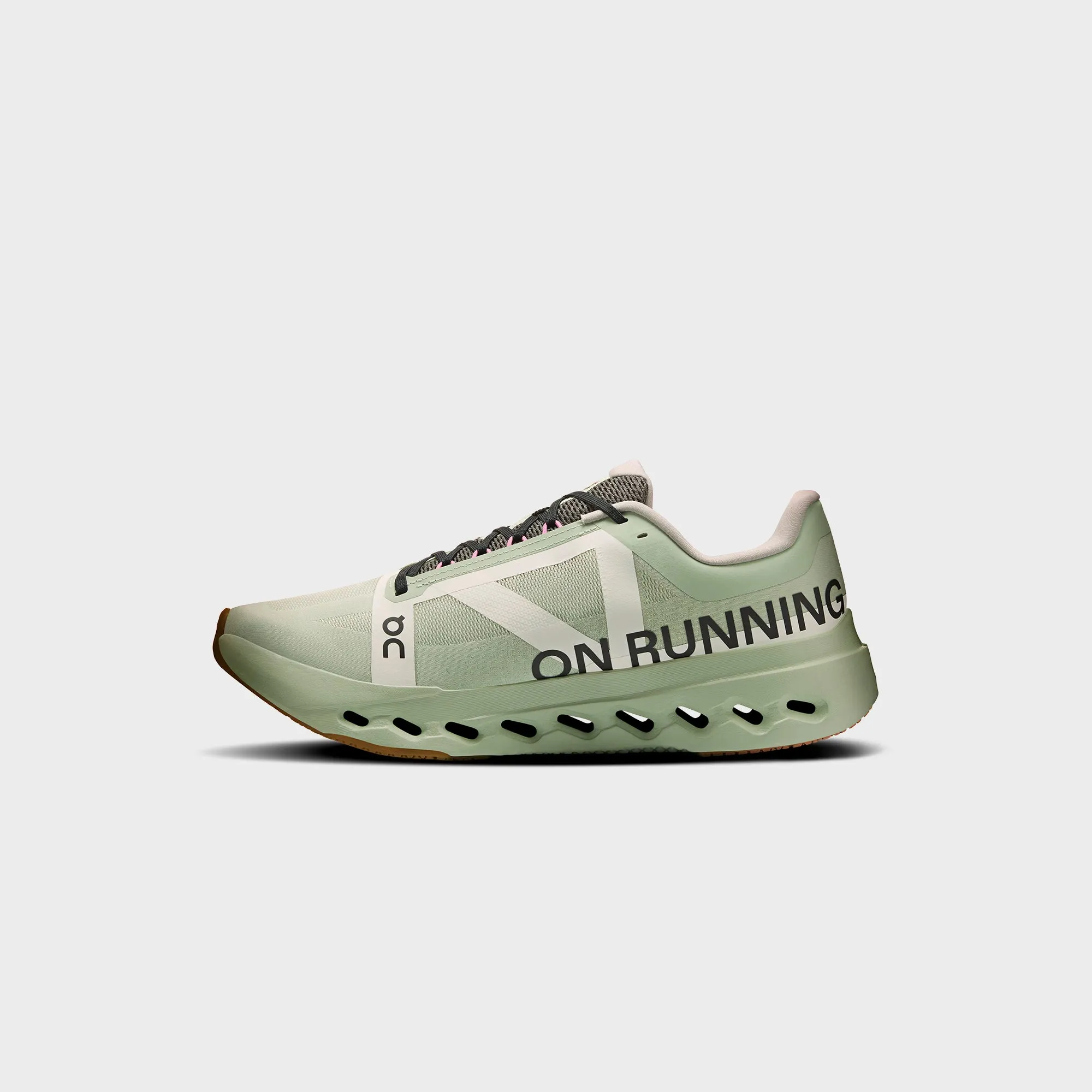 Checkered Print Closed-Toe On Running Cloudsurfer Next Z5 - Mineral / Almond