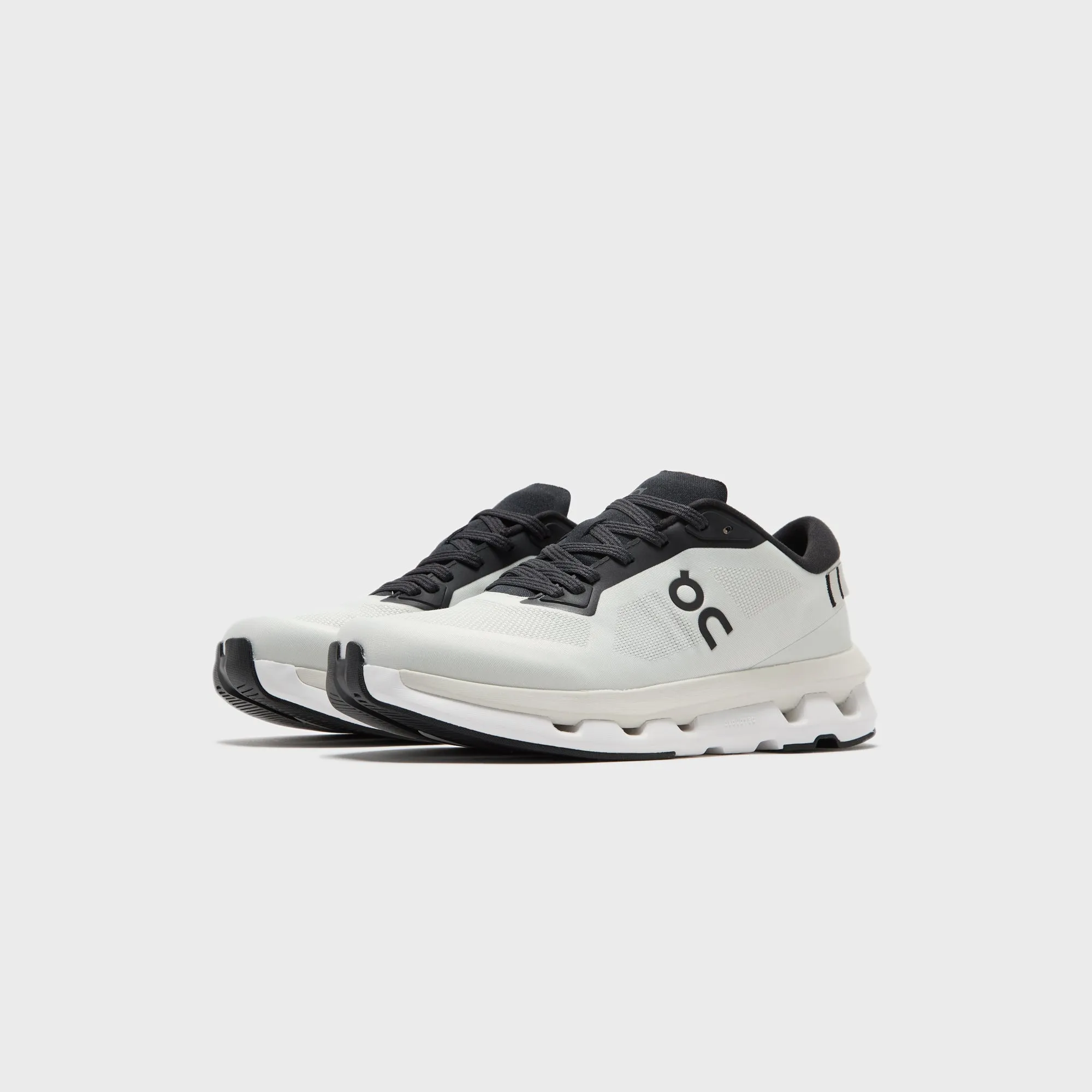 Cushioning Improvement On Running Cloudzone - Ice / Black