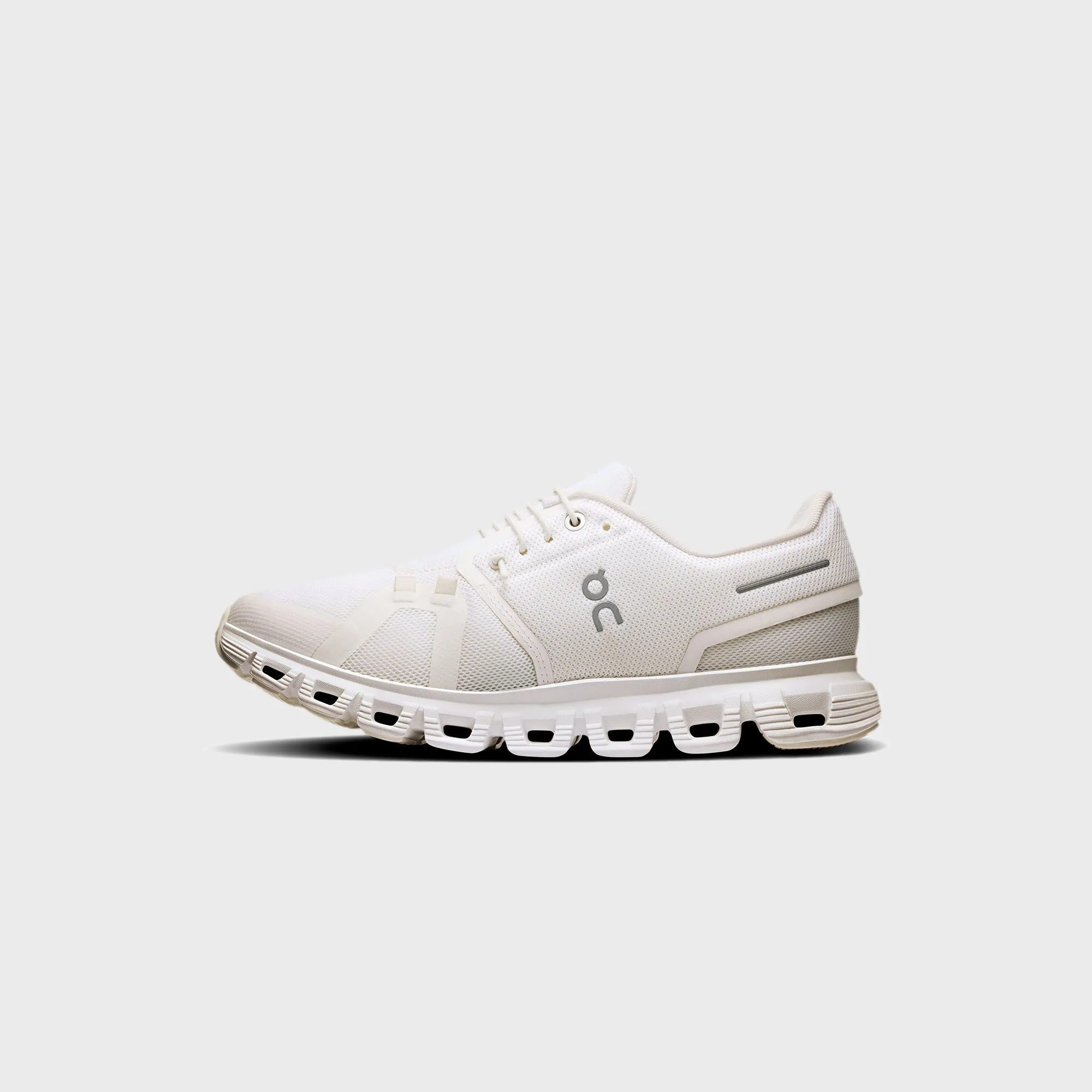 Comfortable Rubber Velcro Foot-Strap On Running Wmns Cloud 6 - White