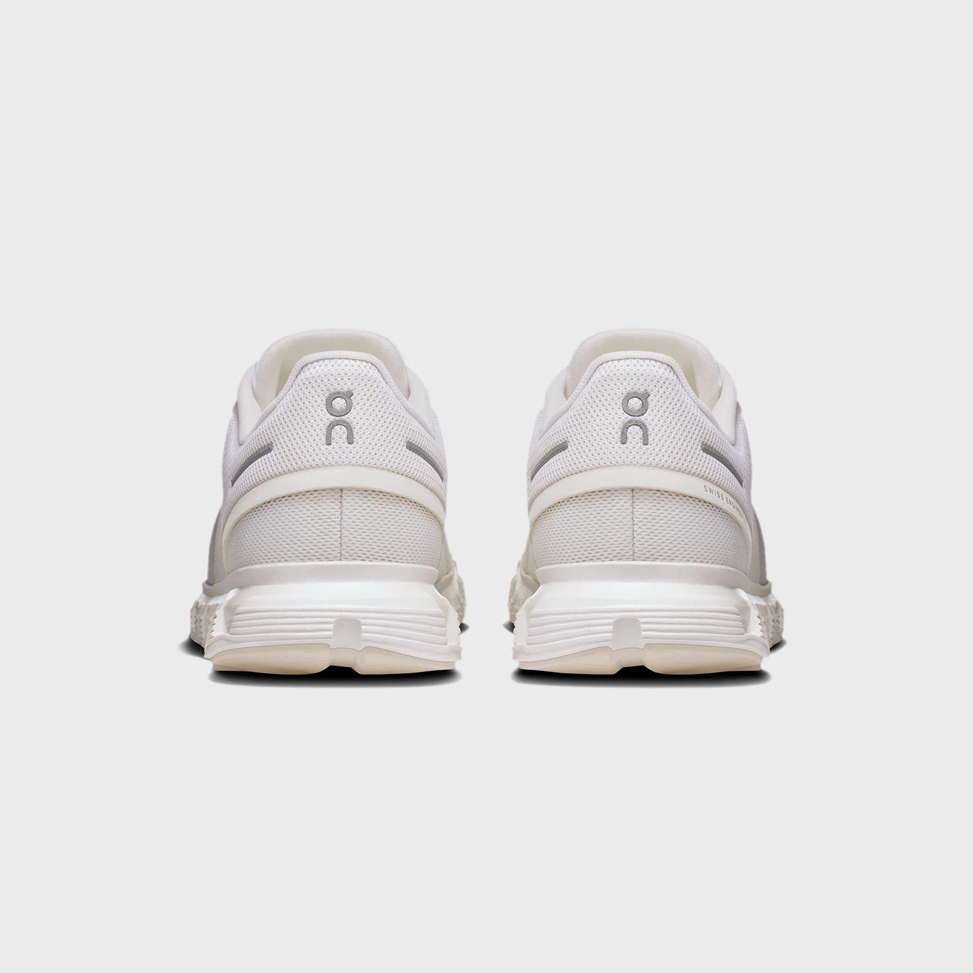 Anti-Allergic Padding On Running Wmns Cloud 6 - White