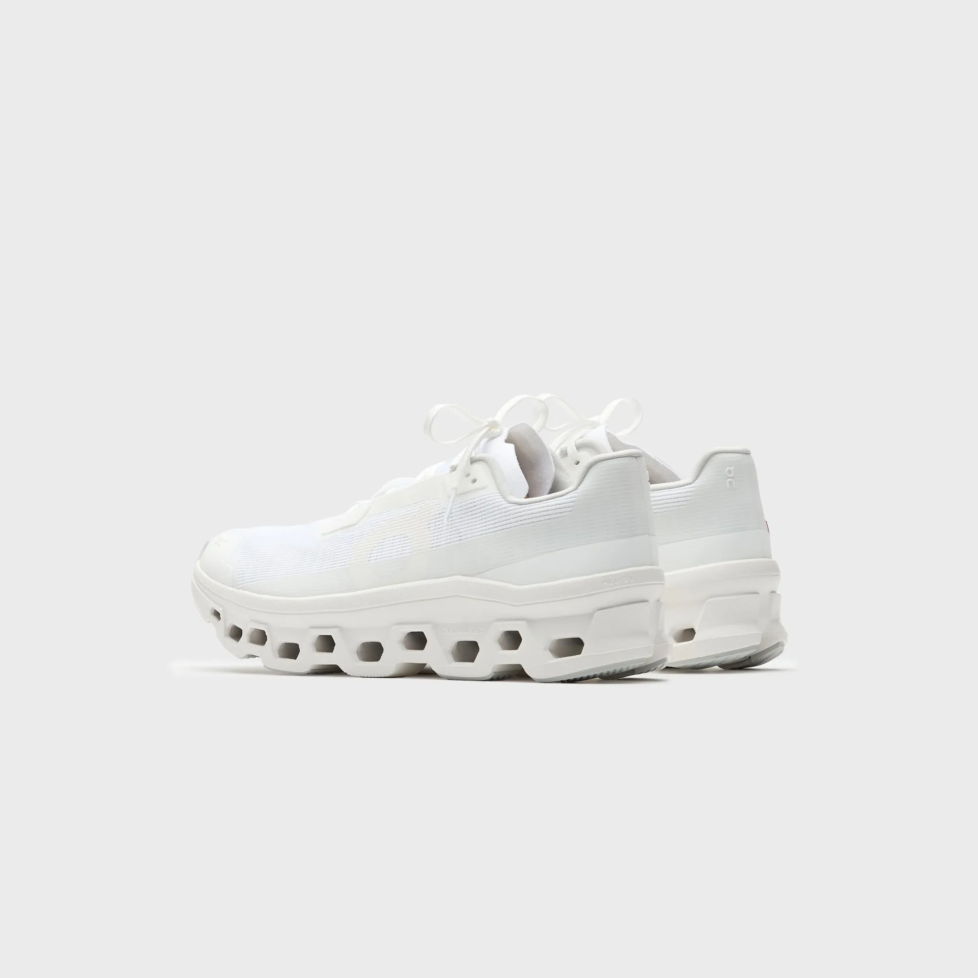 Stable Structure Mechanism On Running Wmns Cloudmonster - Void White