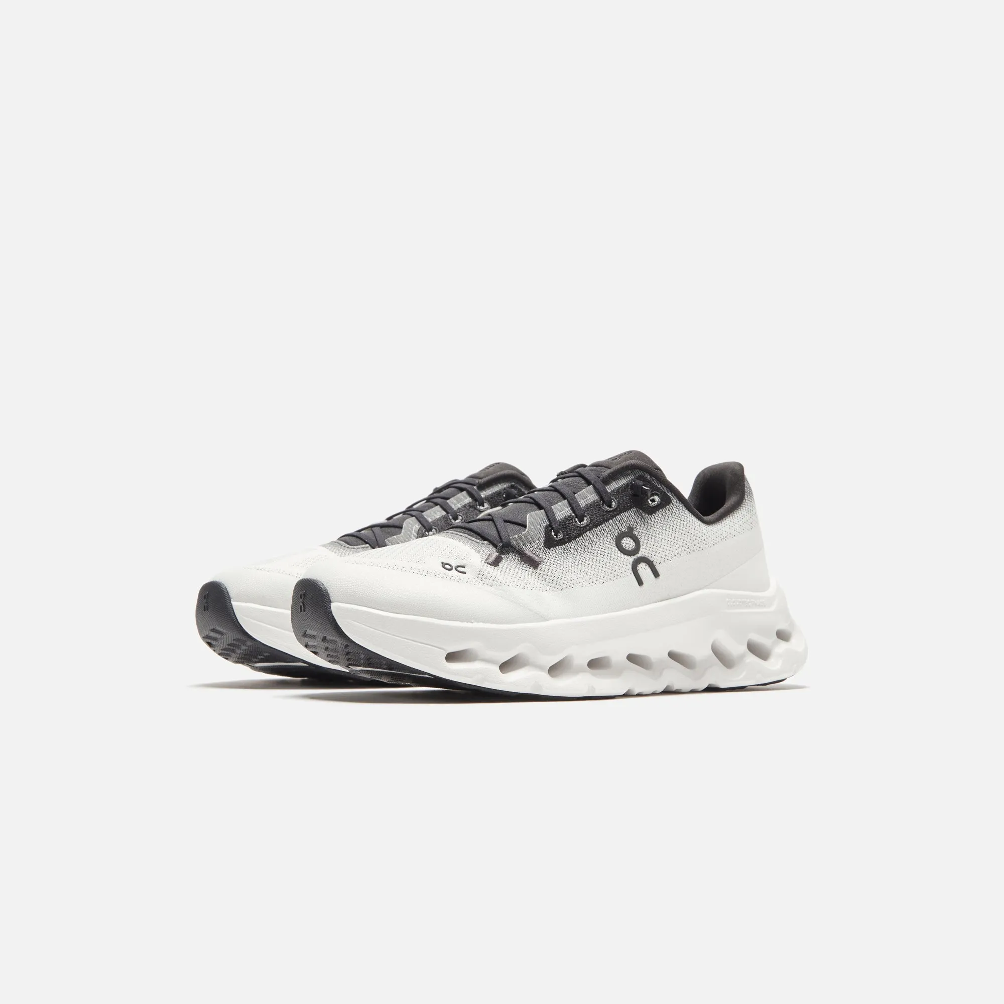 Comfortable Step In Knob On Running Wmns Cloudtilt - Black / Ivory