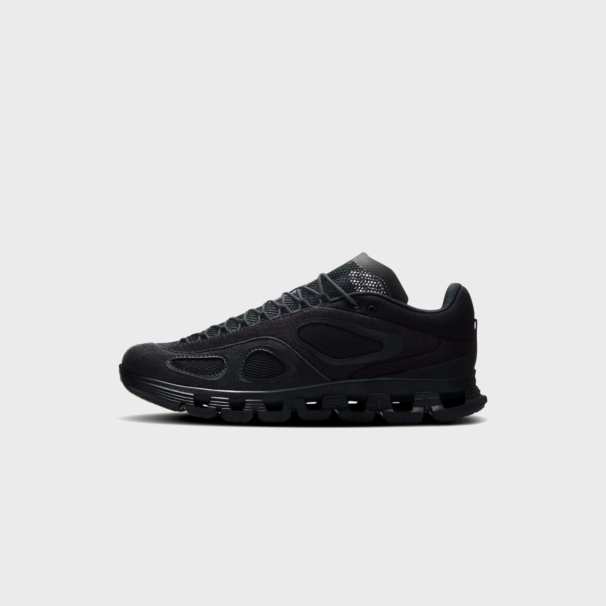 LeatherUpper Comfort Degree On Running X Fka Twigs Wmns Cloud X - Black