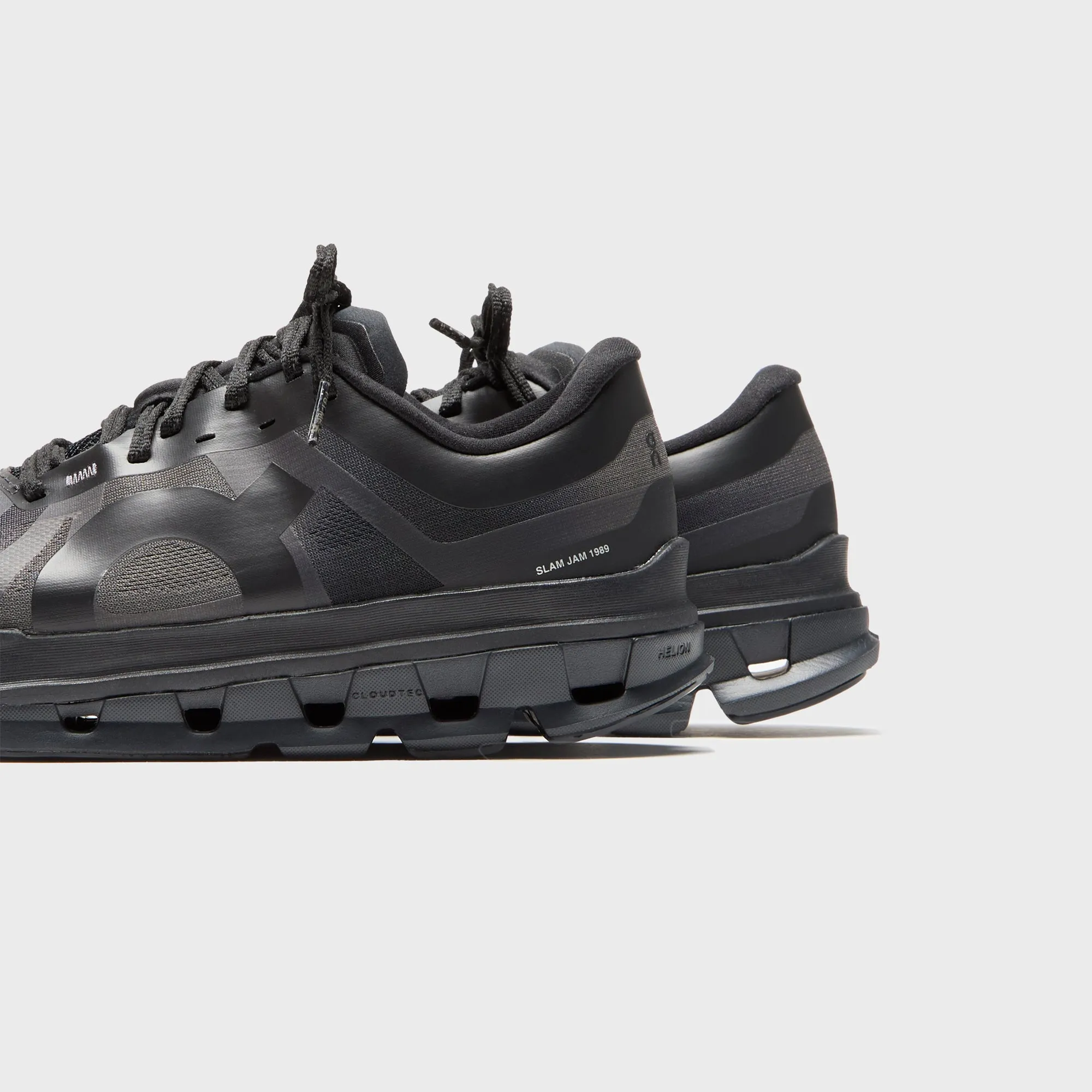 Redefine Classic Black Friday Exclusive On Running X Slam Jam Cloud 5 - Gull / Black