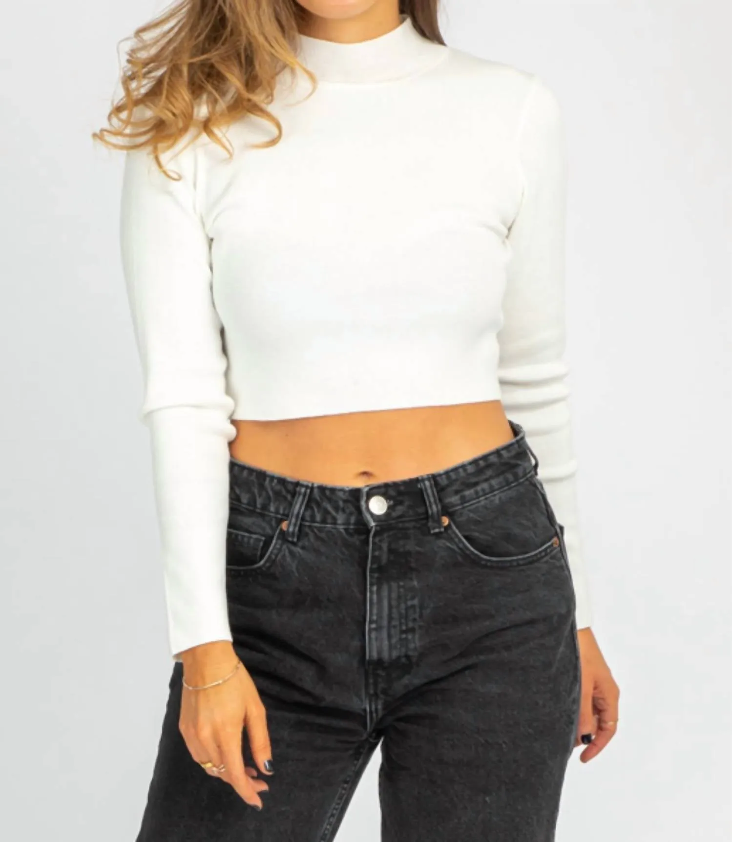 Pull col montant ouvert en ivoire