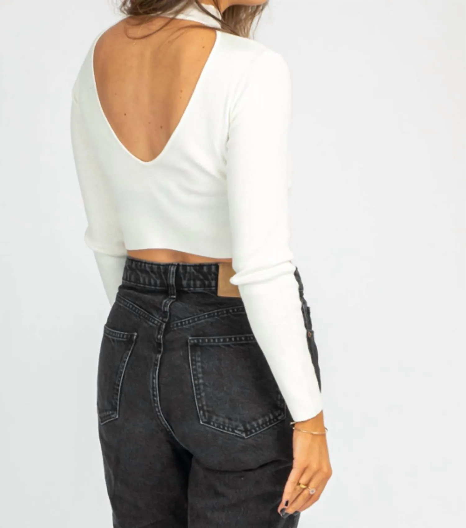 Pull col montant ouvert en ivoire