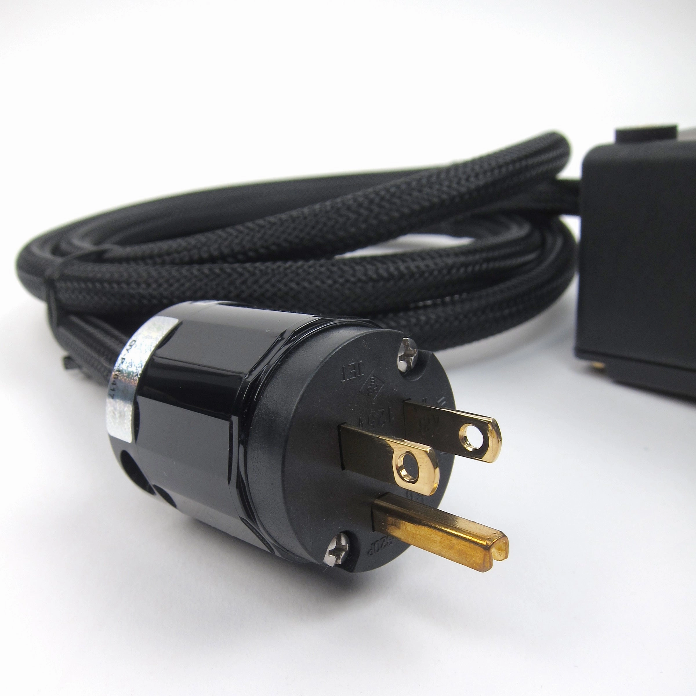 Oyaide: OCB-1SXV2 Power Distributor