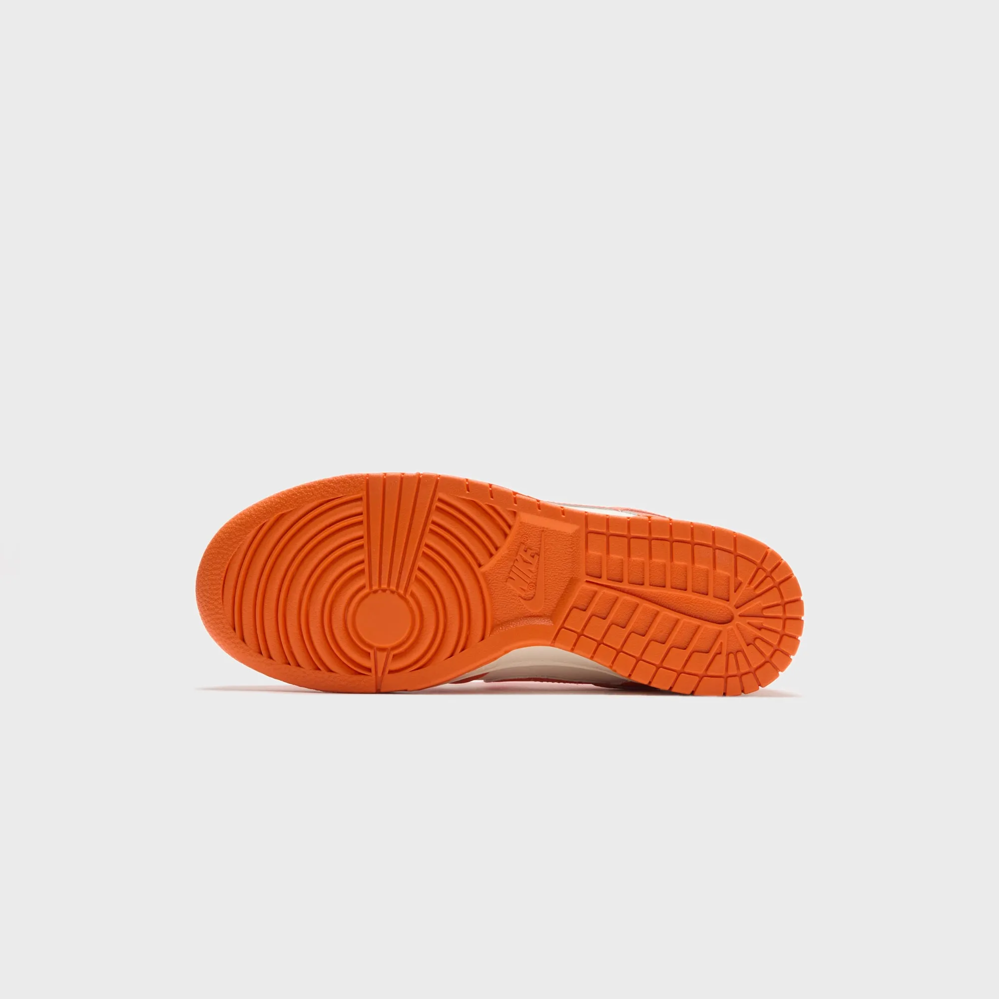Nike Dunk Low Retro - Pale Ivory / Safety Orange Economical