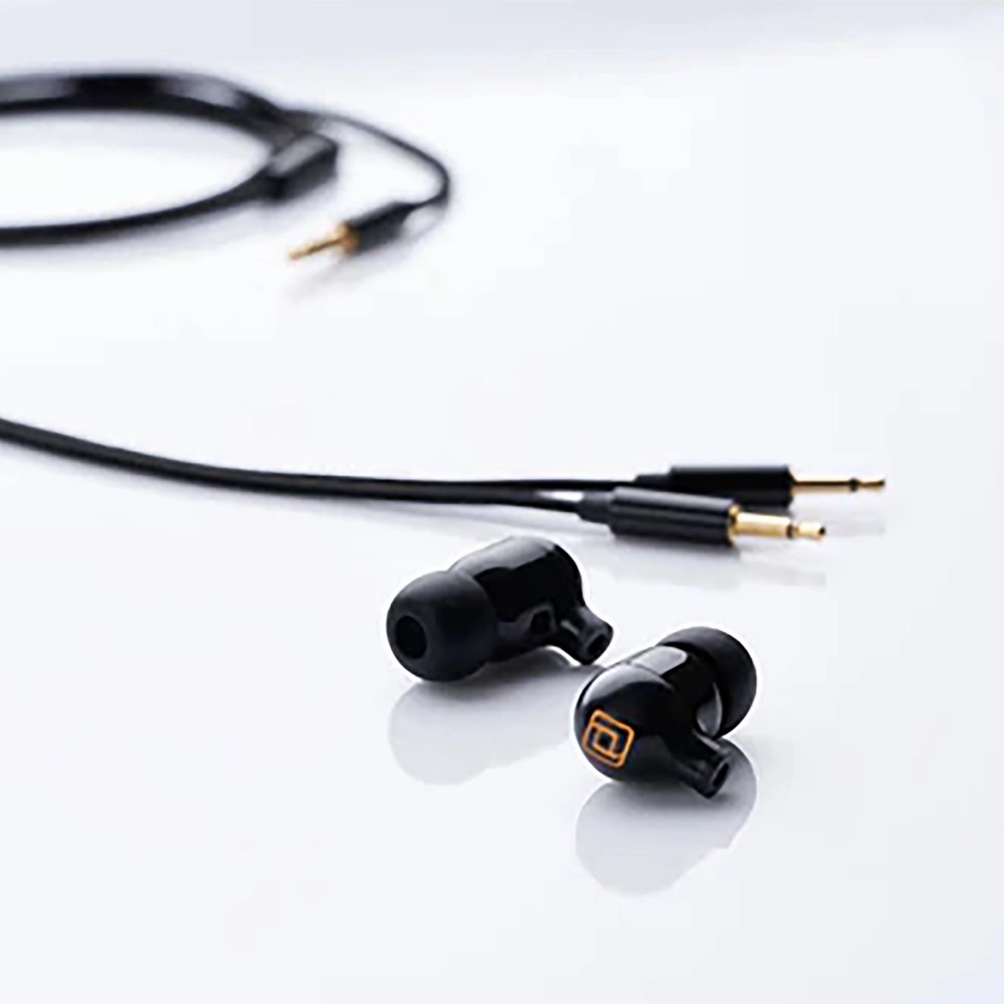 Periodic Audio Beryllium In Ear Monitors with Detachable Cable