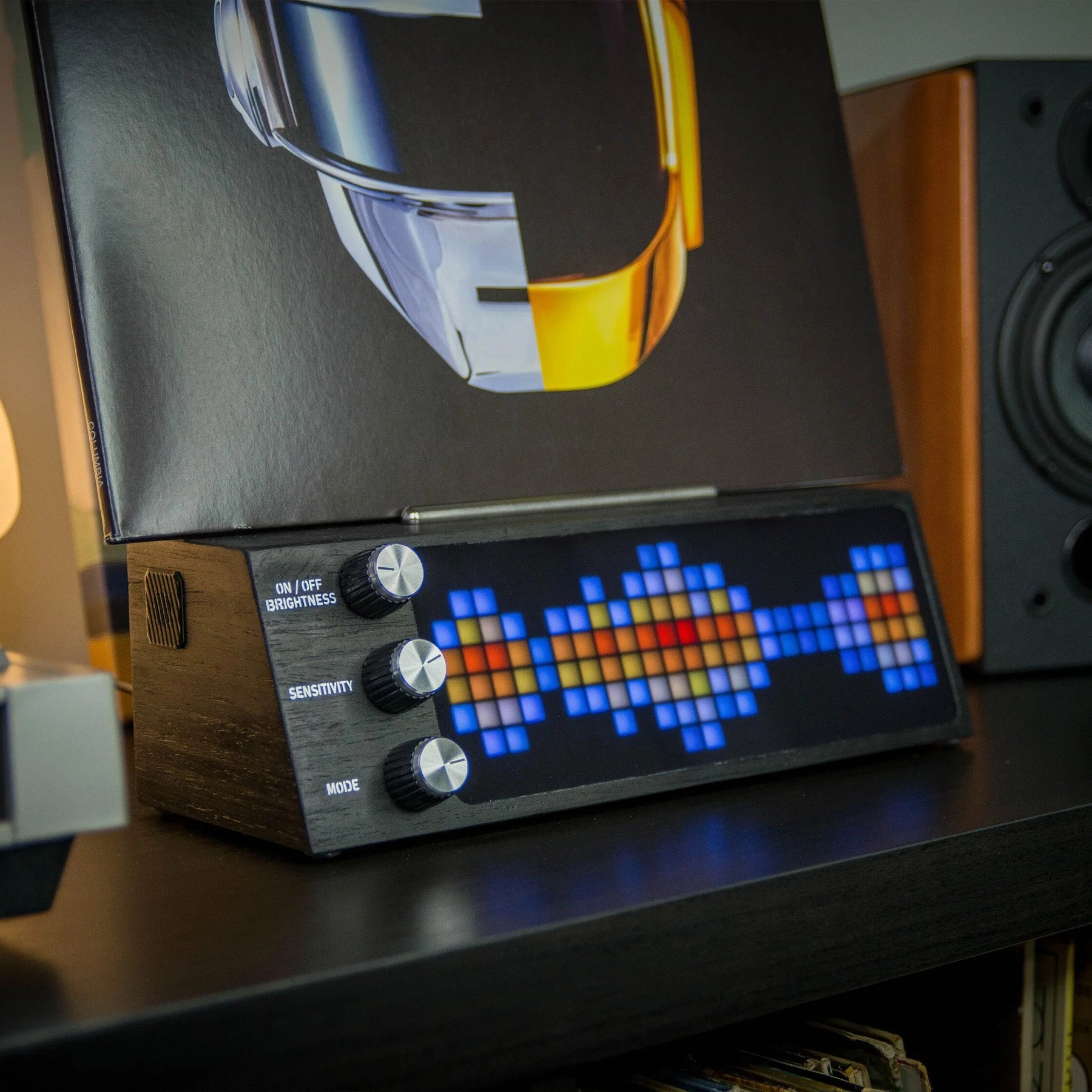 Petru: Smart Now Playing Vinyl Record Stand