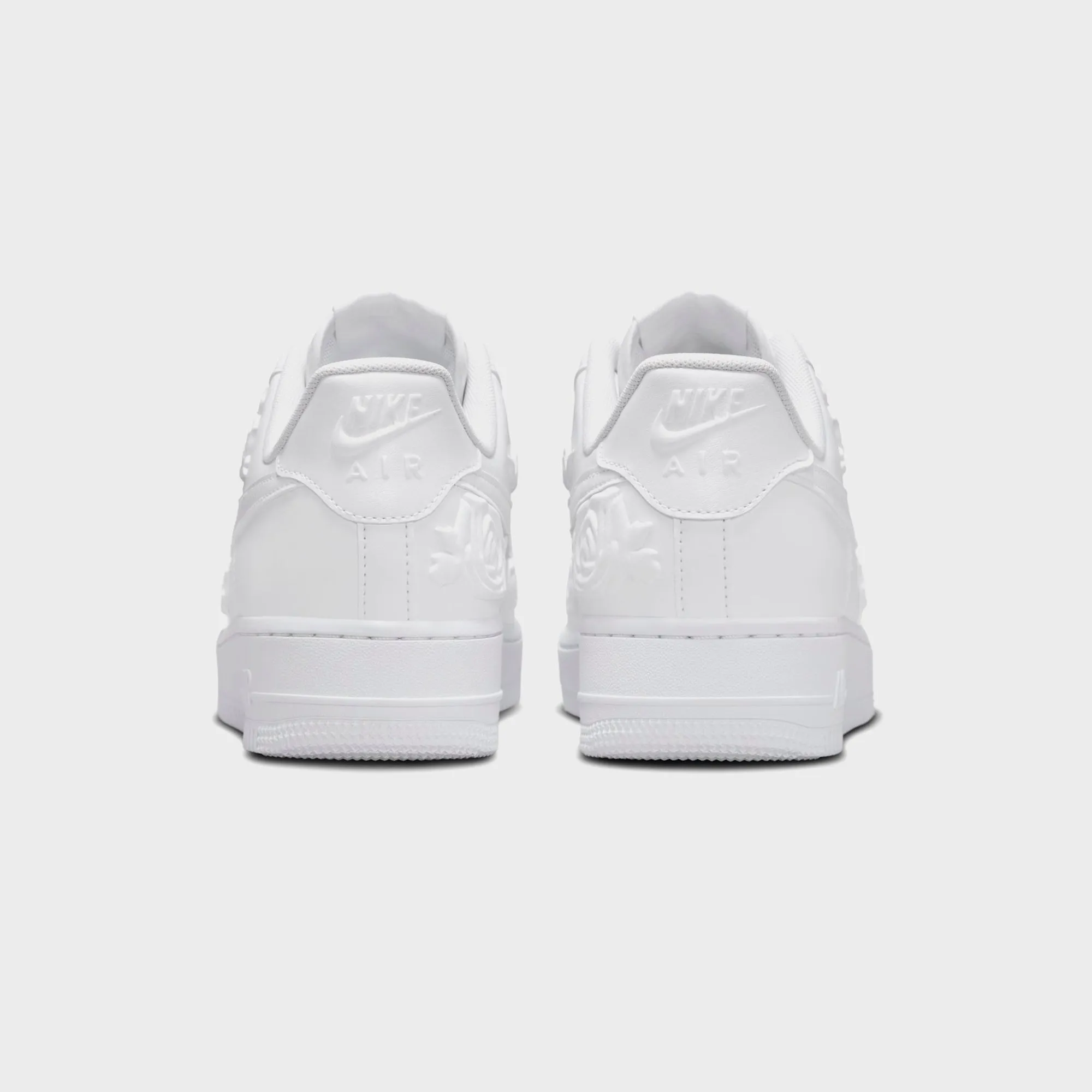 Nike Wmns Air Force 1 '07 Se - White / White / White / Black Buckle Closure Technology Stability Factor