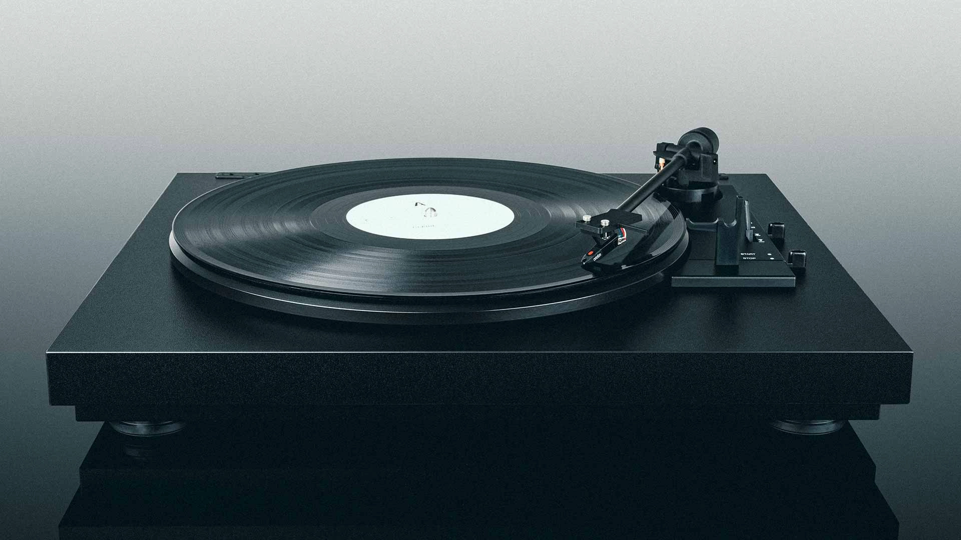 Pro-Ject: Automat A1 Automatic Turntable